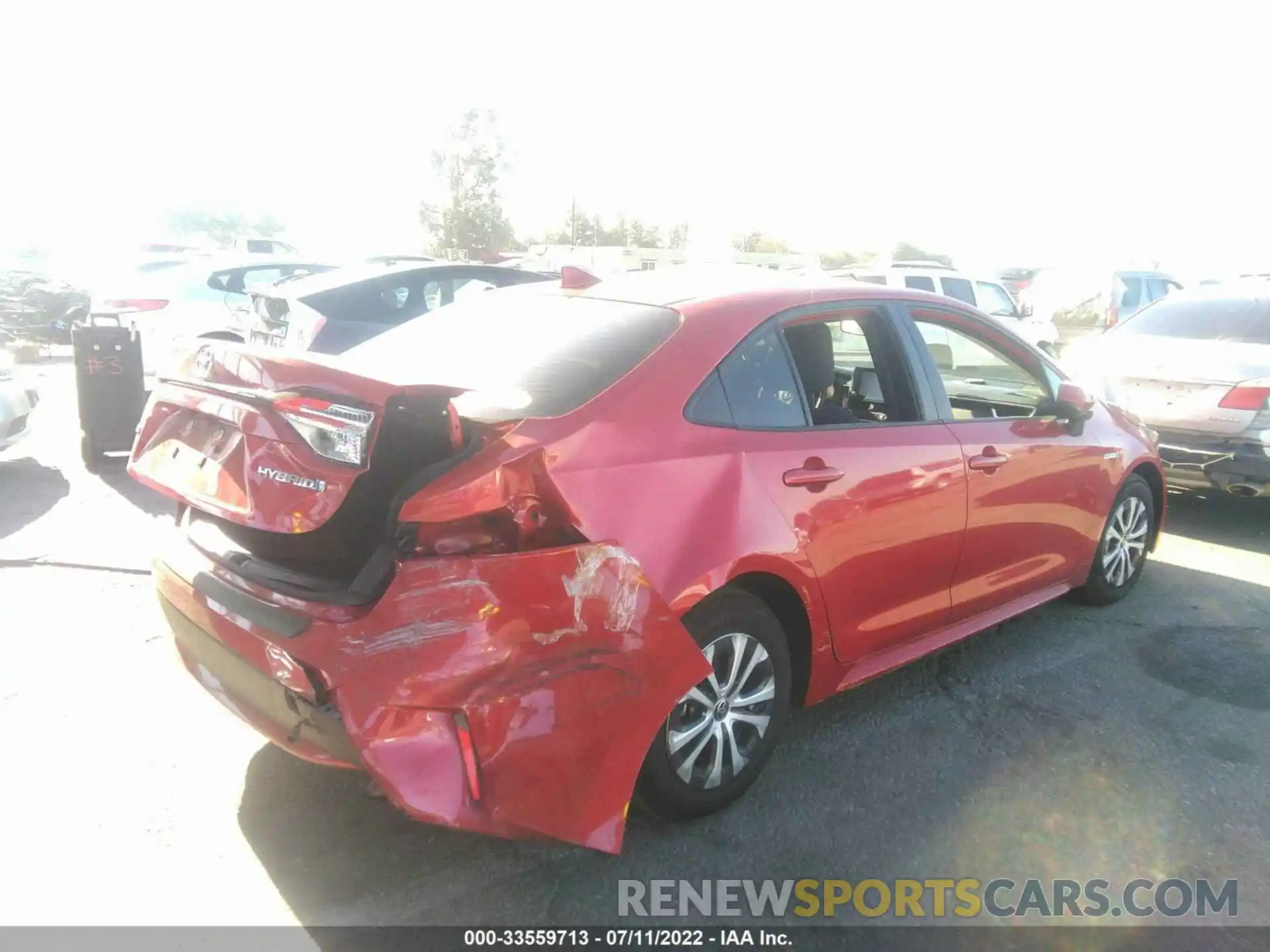 4 Photograph of a damaged car JTDEAMDE7MJ016910 TOYOTA COROLLA 2021