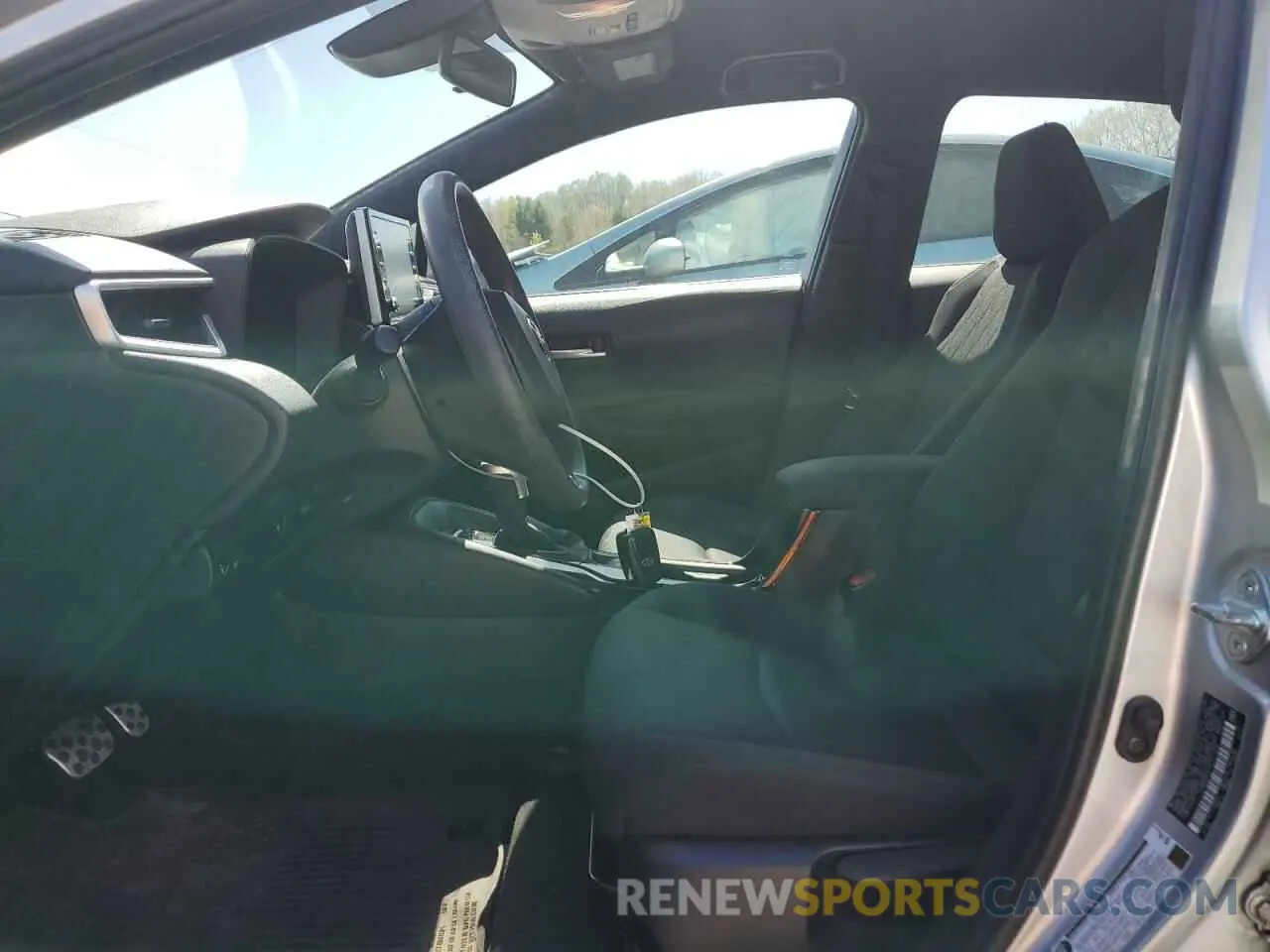 7 Photograph of a damaged car JTDEAMDE7MJ017300 TOYOTA COROLLA 2021