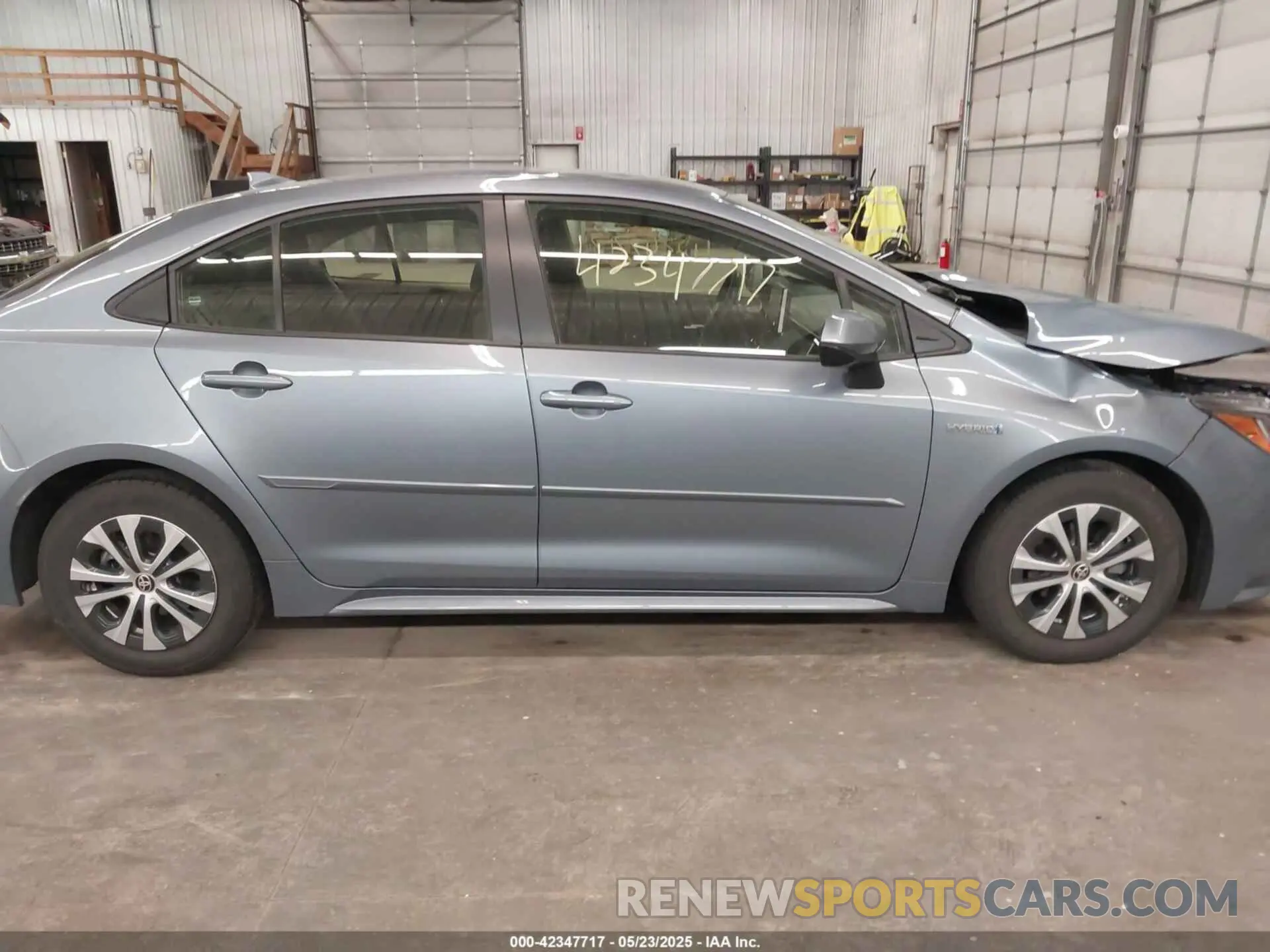 14 Photograph of a damaged car JTDEAMDE7MJ033187 TOYOTA COROLLA 2021