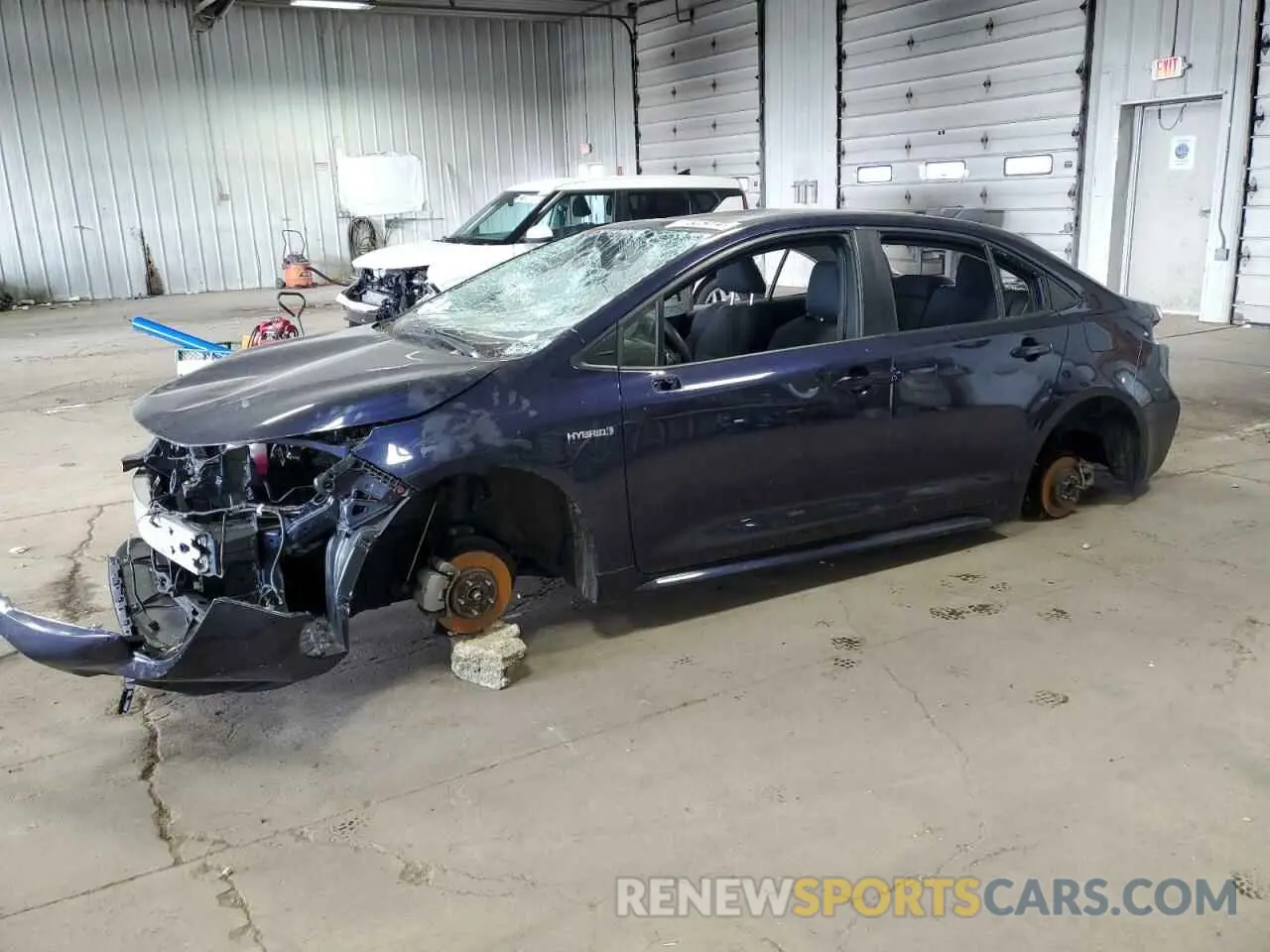 1 Photograph of a damaged car JTDEAMDE8MJ003602 TOYOTA COROLLA 2021