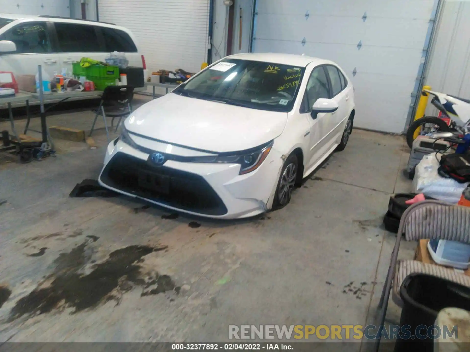 2 Photograph of a damaged car JTDEAMDE8MJ009190 TOYOTA COROLLA 2021