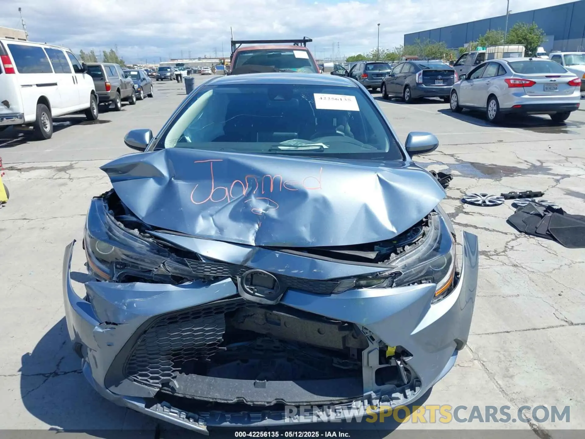 12 Photograph of a damaged car JTDEAMDE8MJ025034 TOYOTA COROLLA 2021
