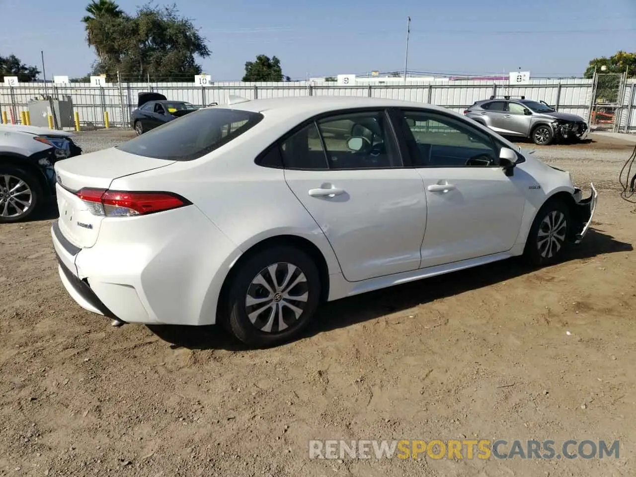 3 Photograph of a damaged car JTDEAMDE8MJ030587 TOYOTA COROLLA 2021