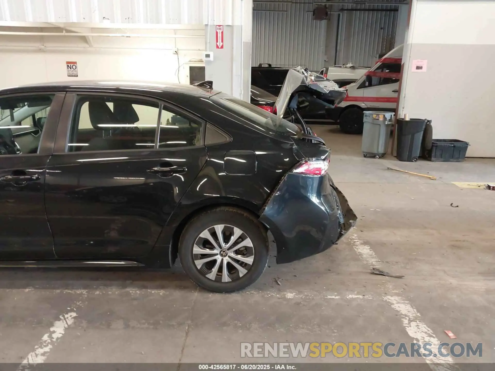 6 Photograph of a damaged car JTDEAMDE9MJ000577 TOYOTA COROLLA 2021