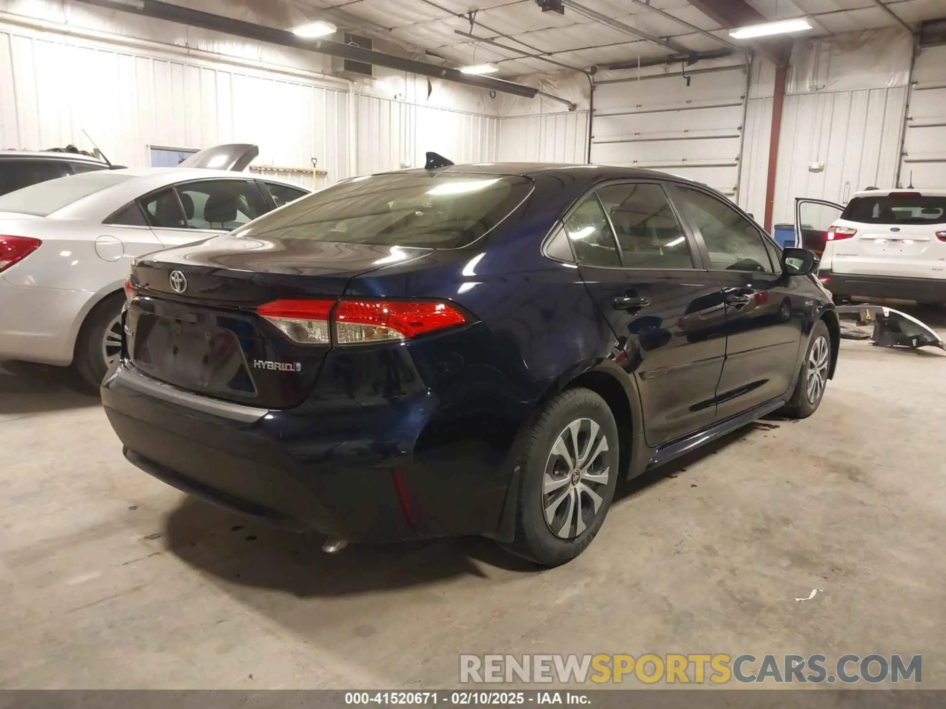 4 Photograph of a damaged car JTDEAMDE9MJ009196 TOYOTA COROLLA 2021