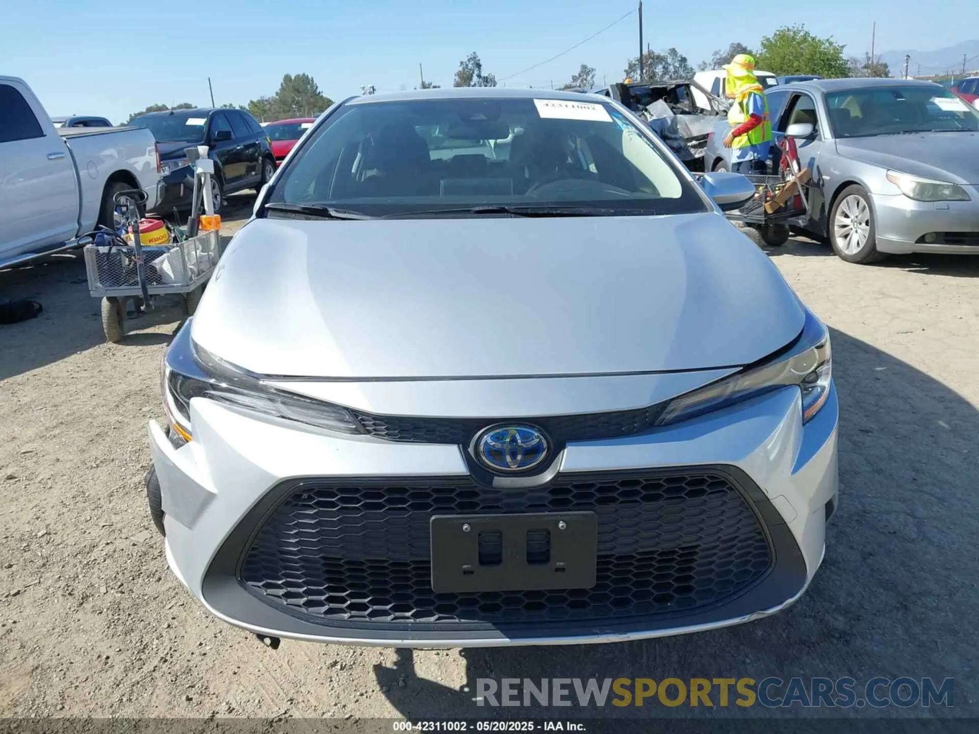 12 Photograph of a damaged car JTDEAMDE9MJ010185 TOYOTA COROLLA 2021