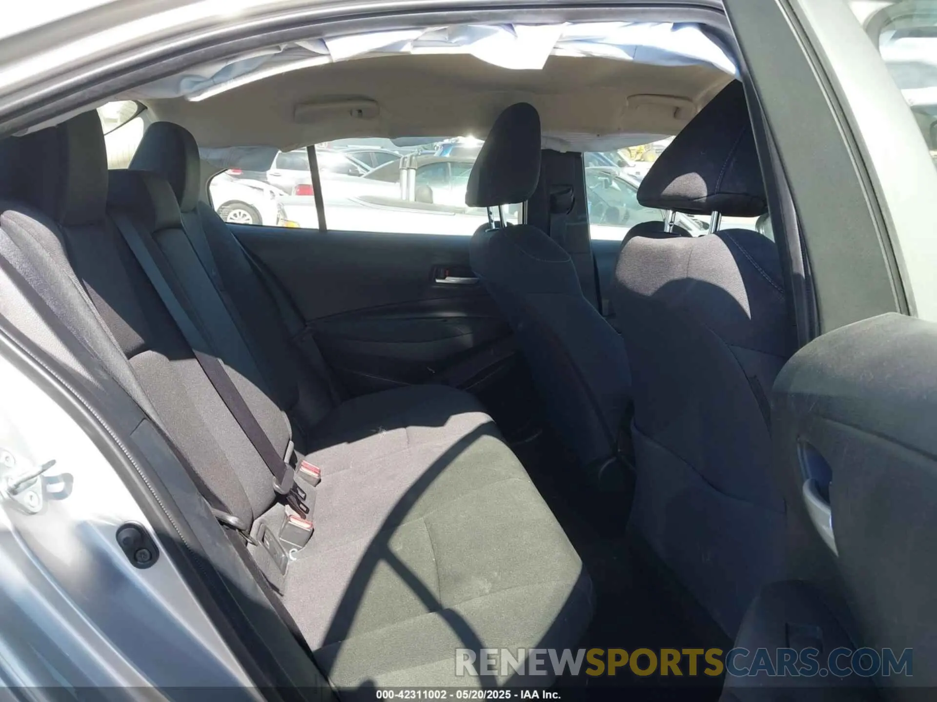 8 Photograph of a damaged car JTDEAMDE9MJ010185 TOYOTA COROLLA 2021