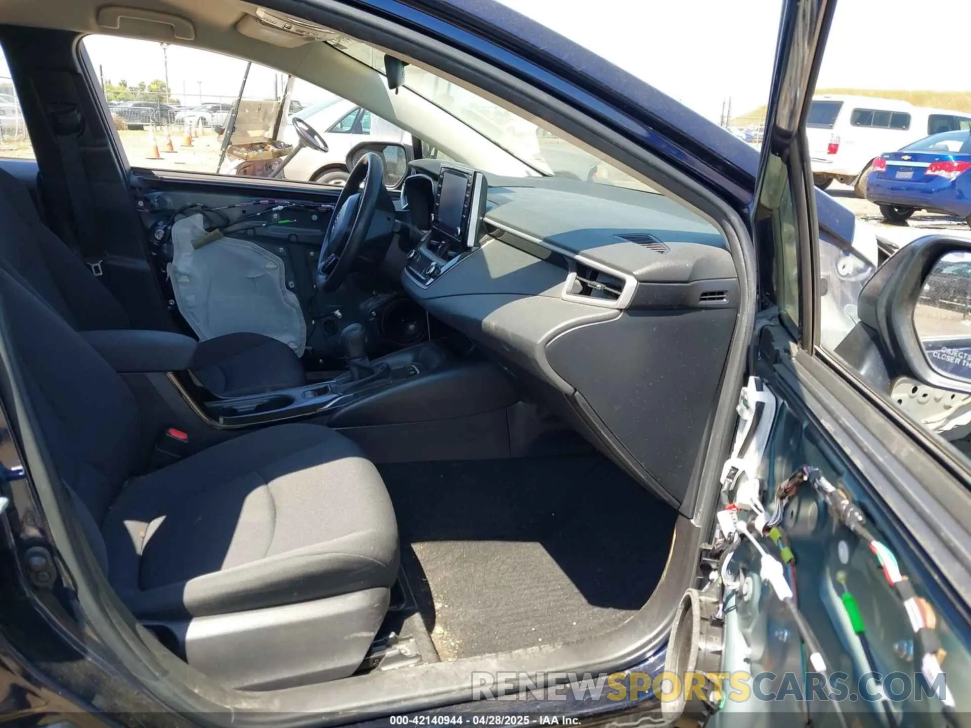 5 Photograph of a damaged car JTDEAMDE9MJ011644 TOYOTA COROLLA 2021