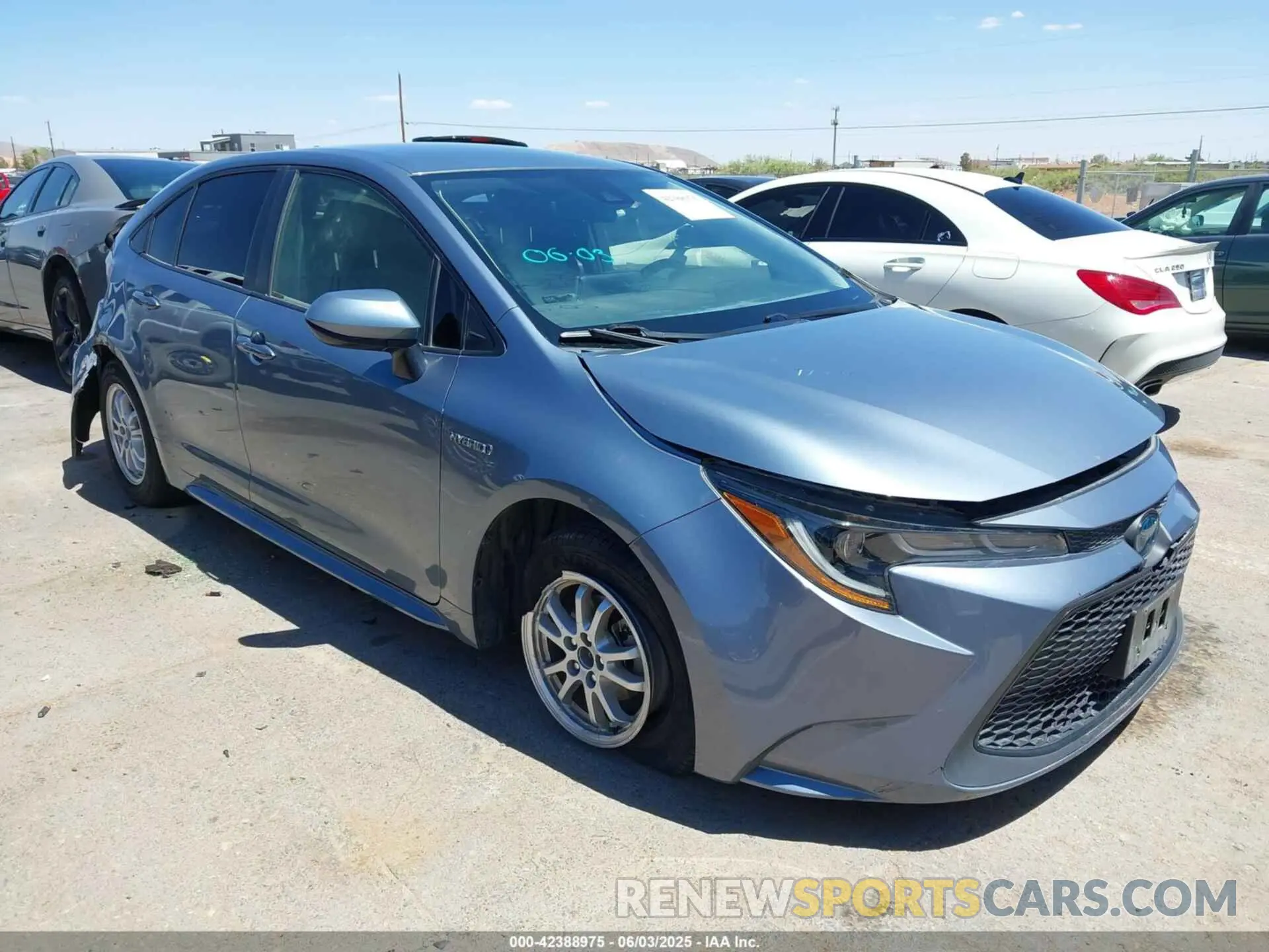 1 Photograph of a damaged car JTDEAMDE9MJ031330 TOYOTA COROLLA 2021