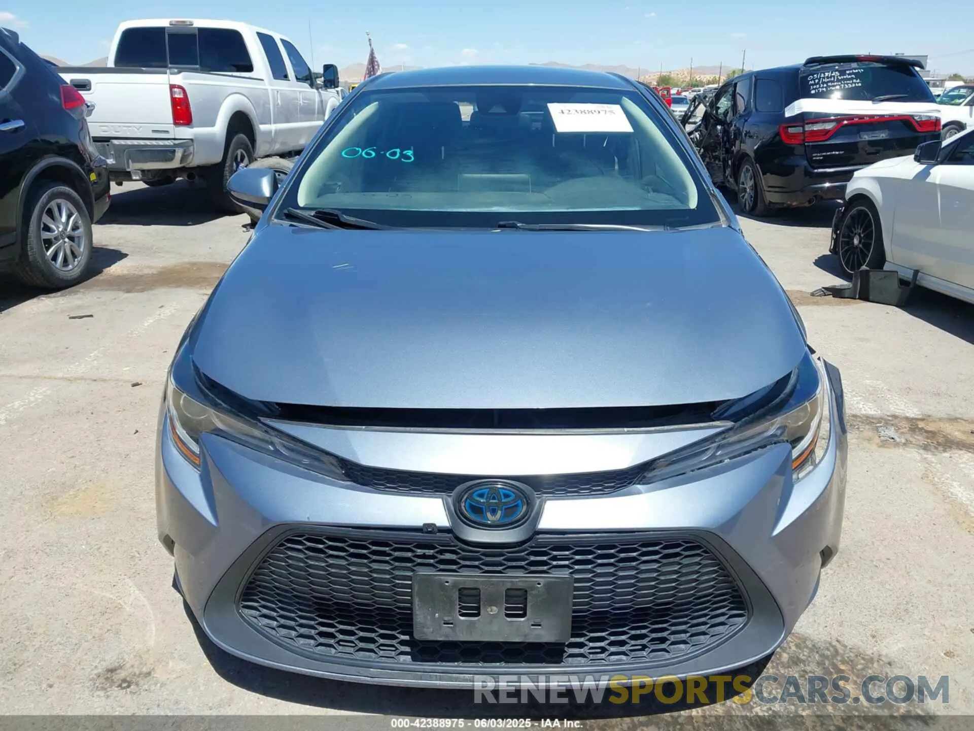 13 Photograph of a damaged car JTDEAMDE9MJ031330 TOYOTA COROLLA 2021