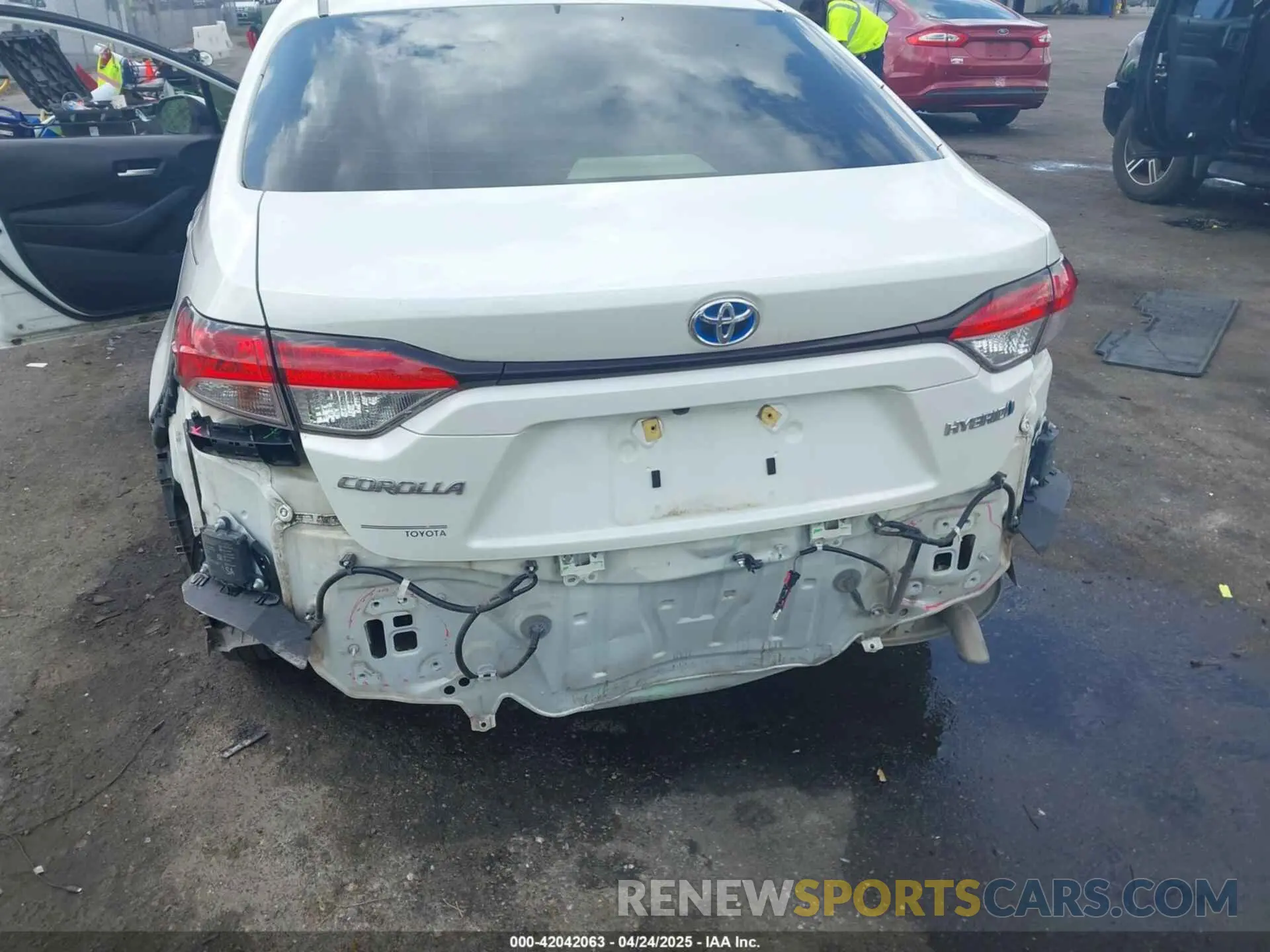 6 Photograph of a damaged car JTDEAMDEXMJ008929 TOYOTA COROLLA 2021