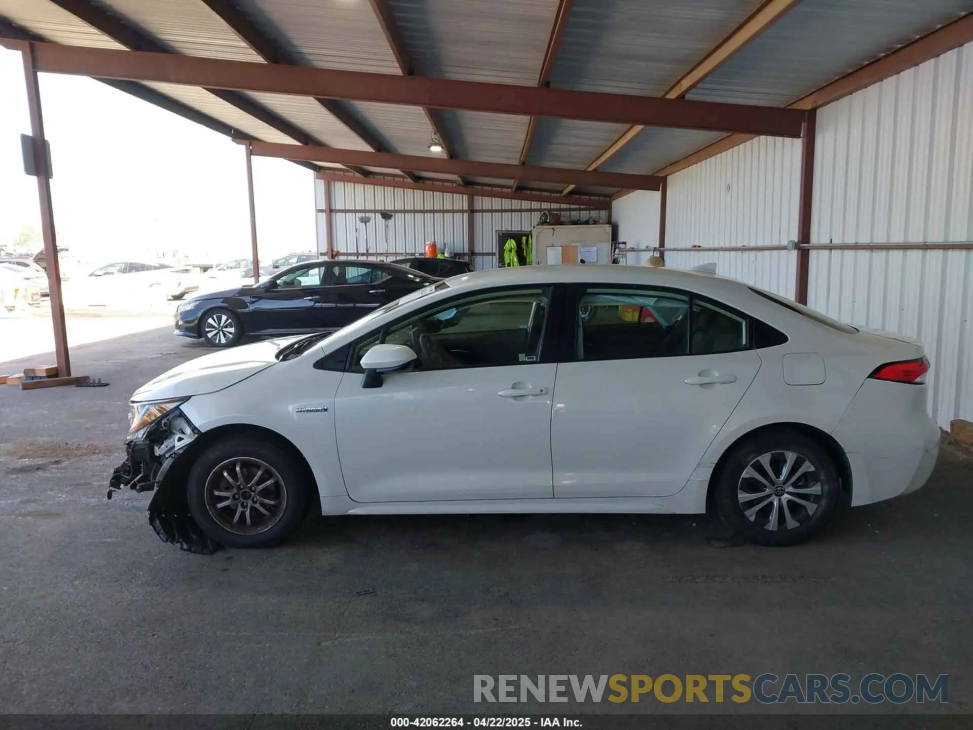 14 Photograph of a damaged car JTDEAMDEXMJ020949 TOYOTA COROLLA 2021