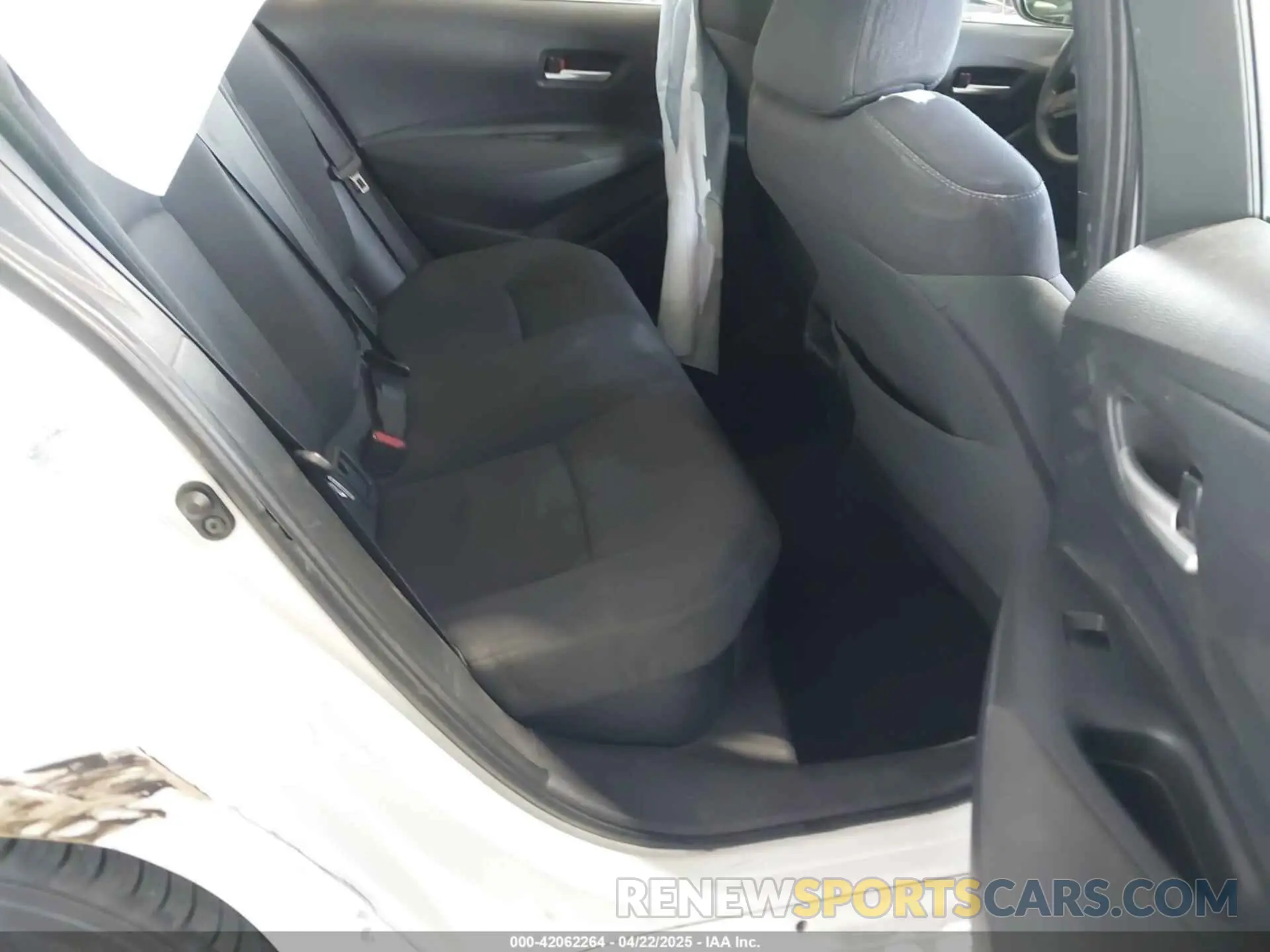 8 Photograph of a damaged car JTDEAMDEXMJ020949 TOYOTA COROLLA 2021
