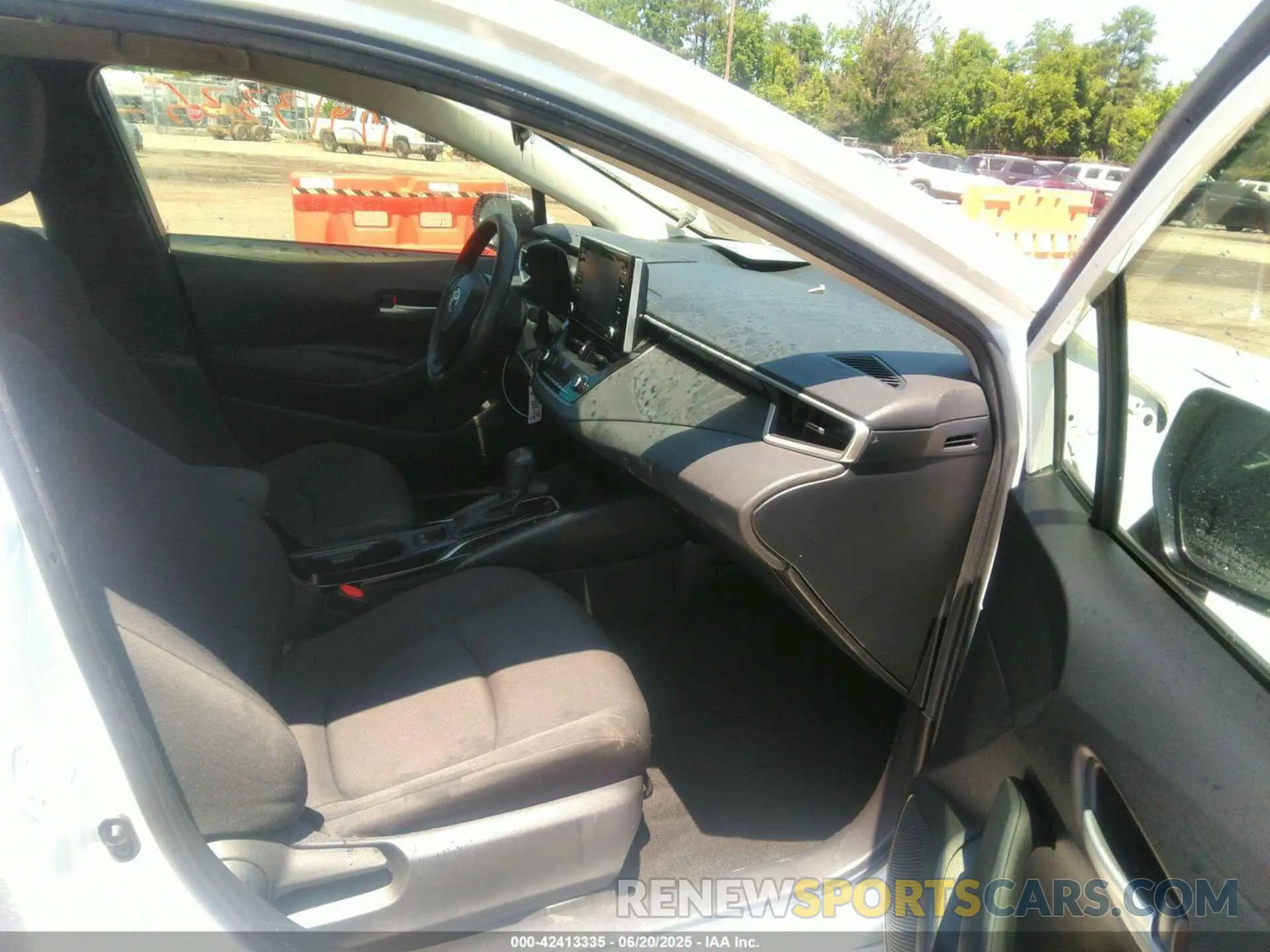 5 Photograph of a damaged car JTDEPMAE0MJ121565 TOYOTA COROLLA 2021
