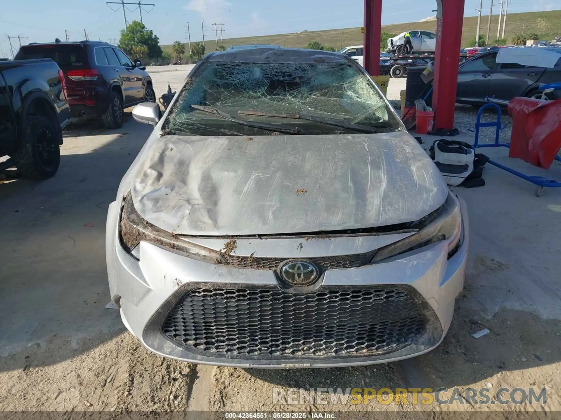 12 Photograph of a damaged car JTDEPMAE0MJ125857 TOYOTA COROLLA 2021