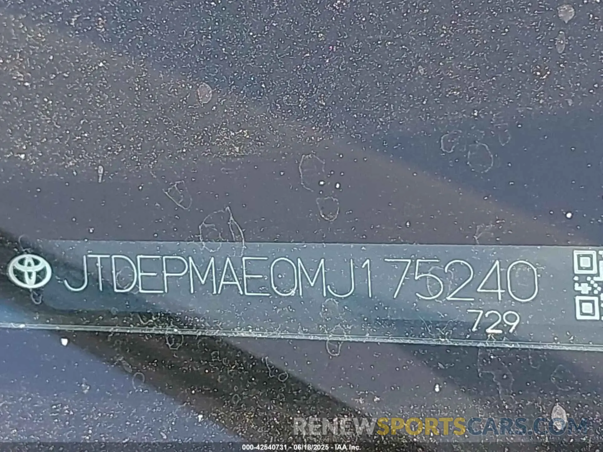 18 Photograph of a damaged car JTDEPMAE0MJ175240 TOYOTA COROLLA 2021