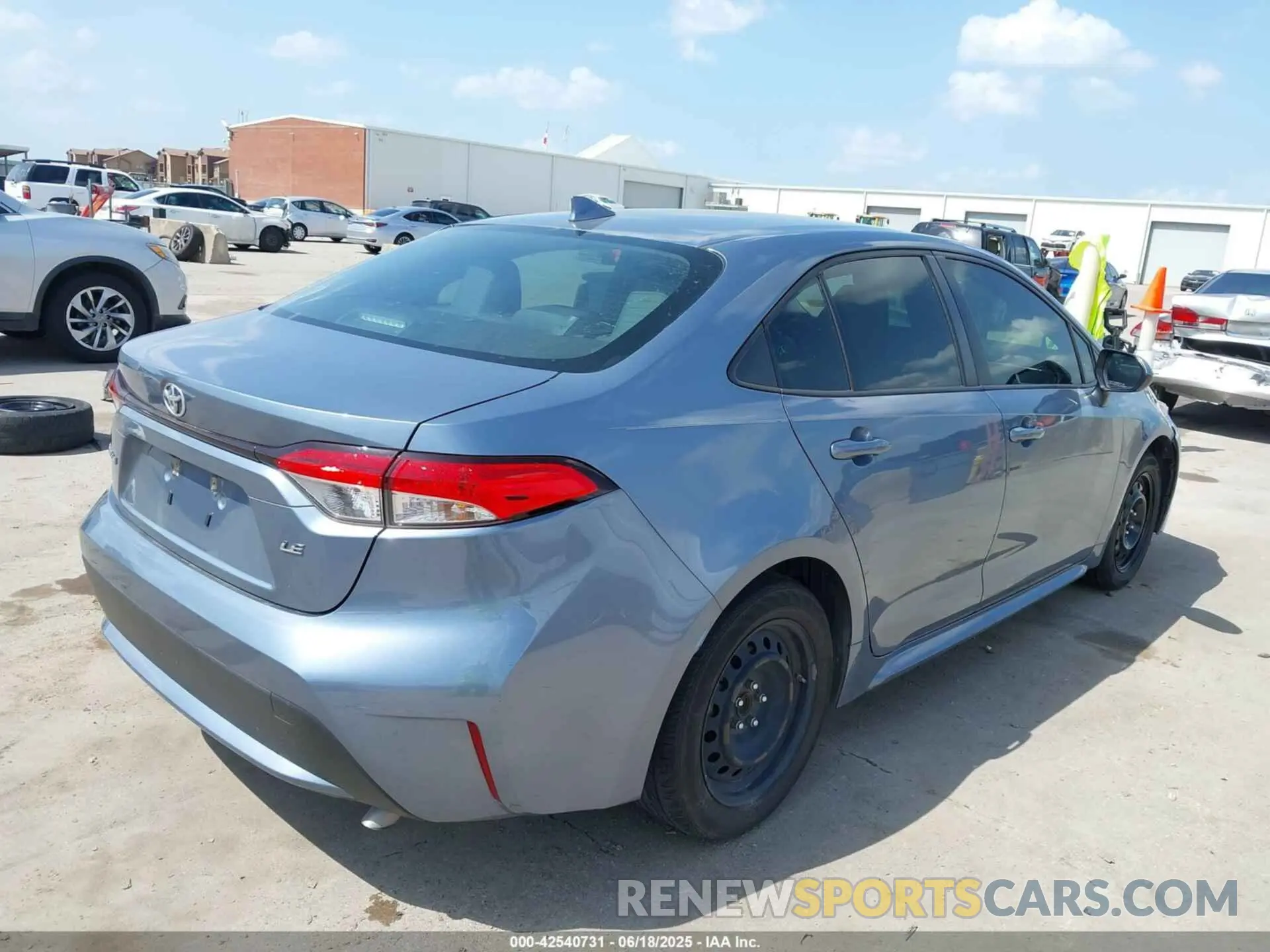 4 Photograph of a damaged car JTDEPMAE0MJ175240 TOYOTA COROLLA 2021