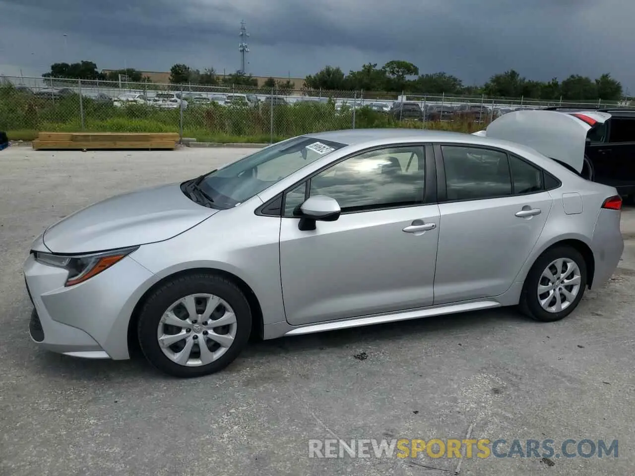 1 Photograph of a damaged car JTDEPMAE0MJ182768 TOYOTA COROLLA 2021