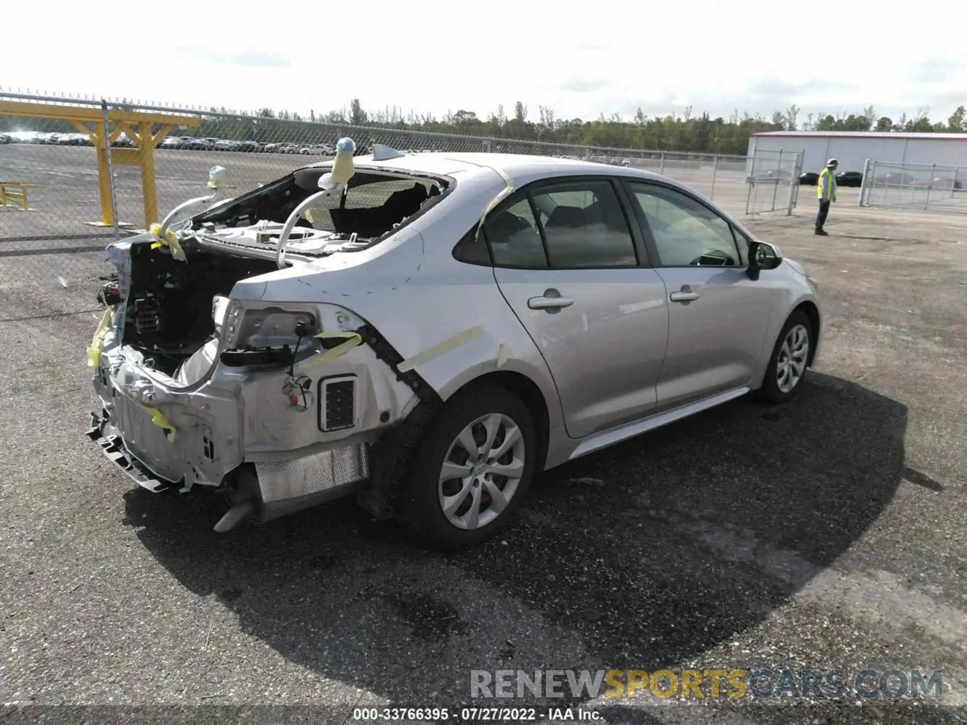 4 Photograph of a damaged car JTDEPMAE1MJ118951 TOYOTA COROLLA 2021