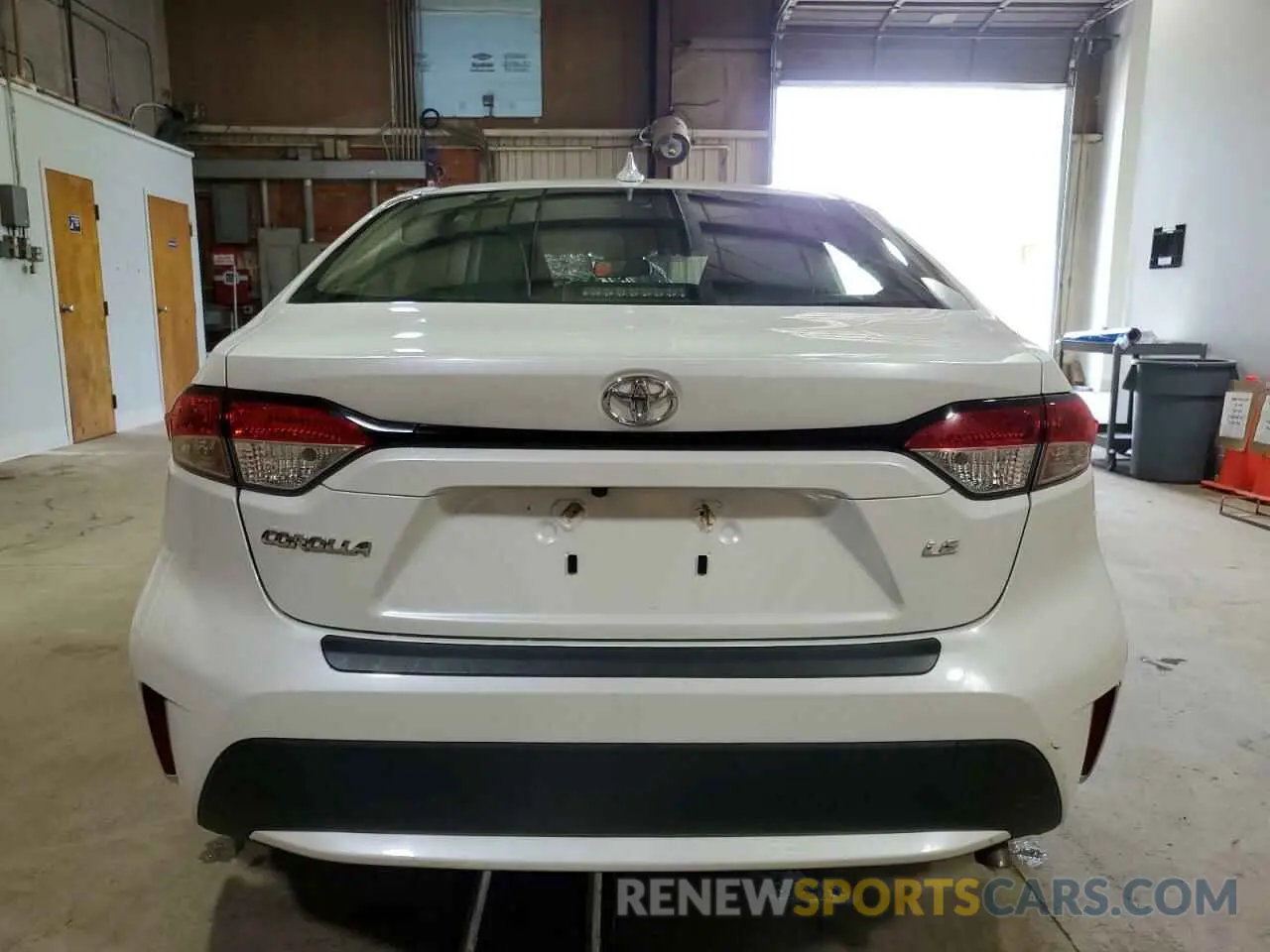 6 Photograph of a damaged car JTDEPMAE1MJ144711 TOYOTA COROLLA 2021