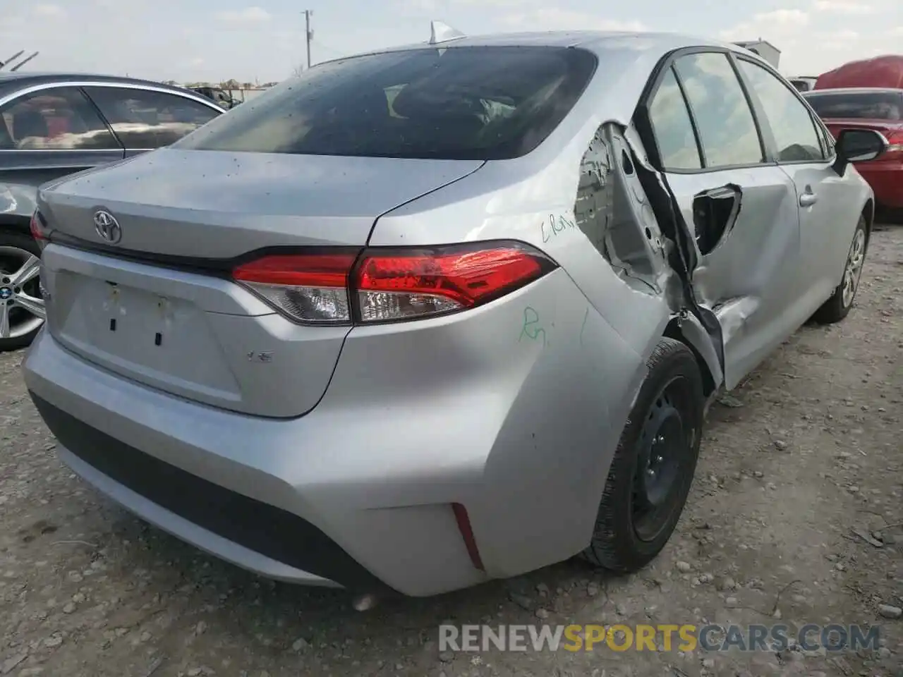 4 Photograph of a damaged car JTDEPMAE1MJ149990 TOYOTA COROLLA 2021