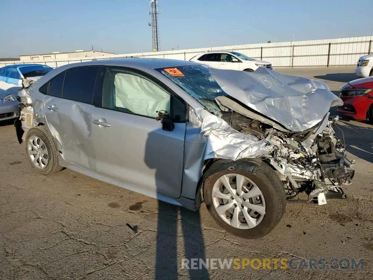 4 Photograph of a damaged car JTDEPMAE1MJ151562 TOYOTA COROLLA 2021