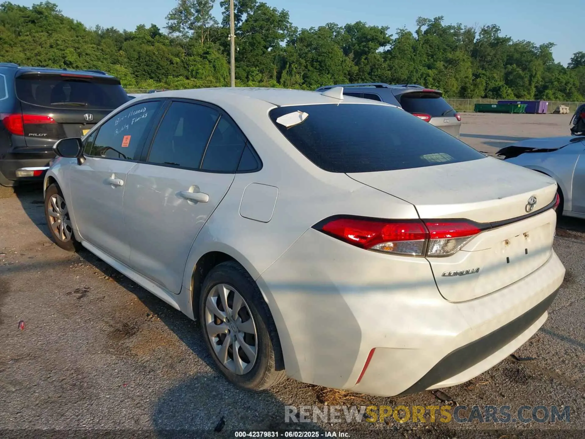 3 Photograph of a damaged car JTDEPMAE1MJ155529 TOYOTA COROLLA 2021