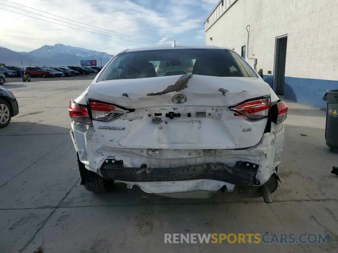 6 Photograph of a damaged car JTDEPMAE1MJ186392 TOYOTA COROLLA 2021