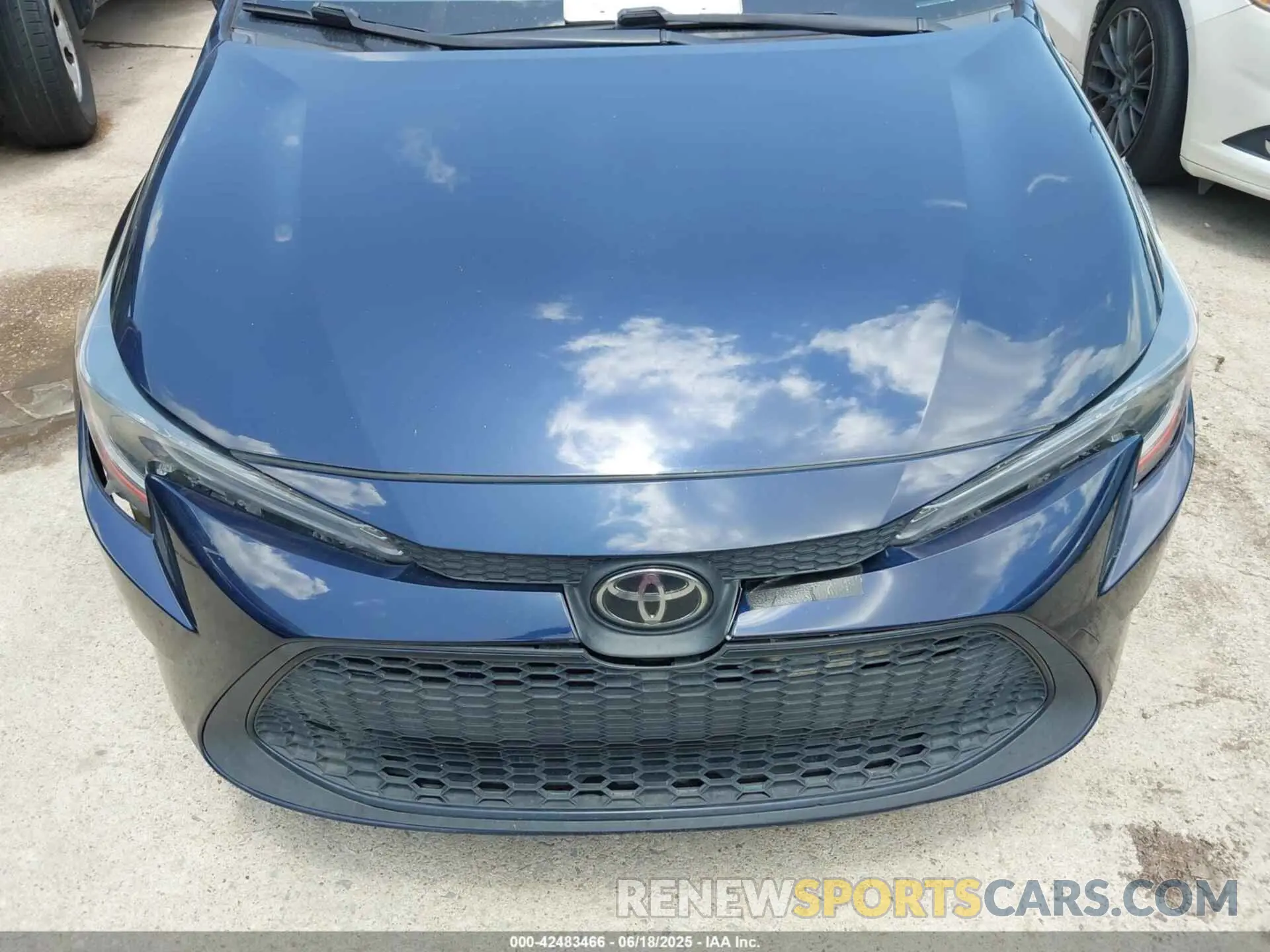 10 Photograph of a damaged car JTDEPMAE2MJ135547 TOYOTA COROLLA 2021