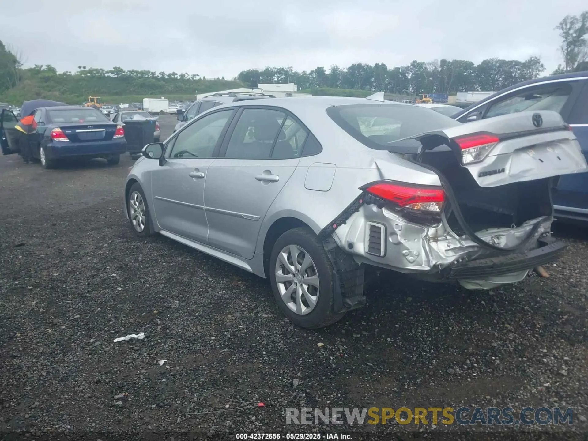 3 Photograph of a damaged car JTDEPMAE3MJ131636 TOYOTA COROLLA 2021