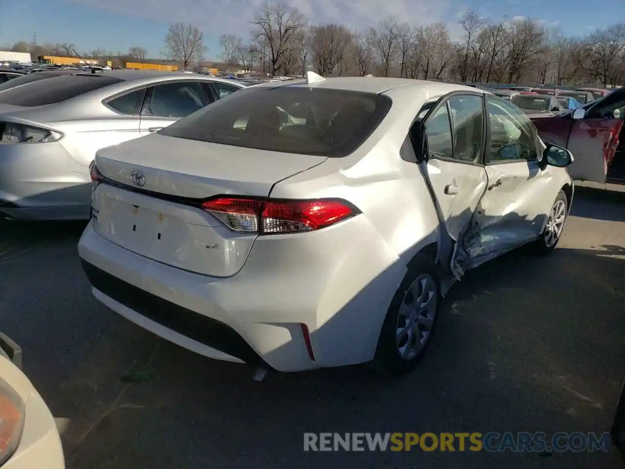 4 Photograph of a damaged car JTDEPMAE4MJ130463 TOYOTA COROLLA 2021