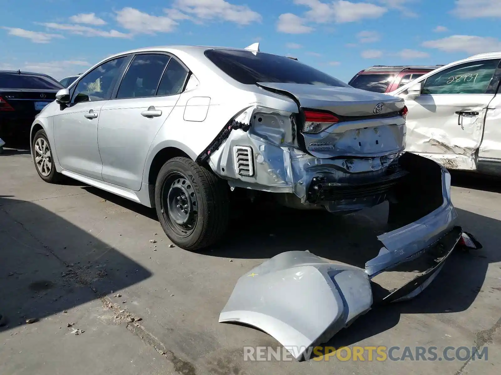 3 Photograph of a damaged car JTDEPMAE4MJ135436 TOYOTA COROLLA 2021