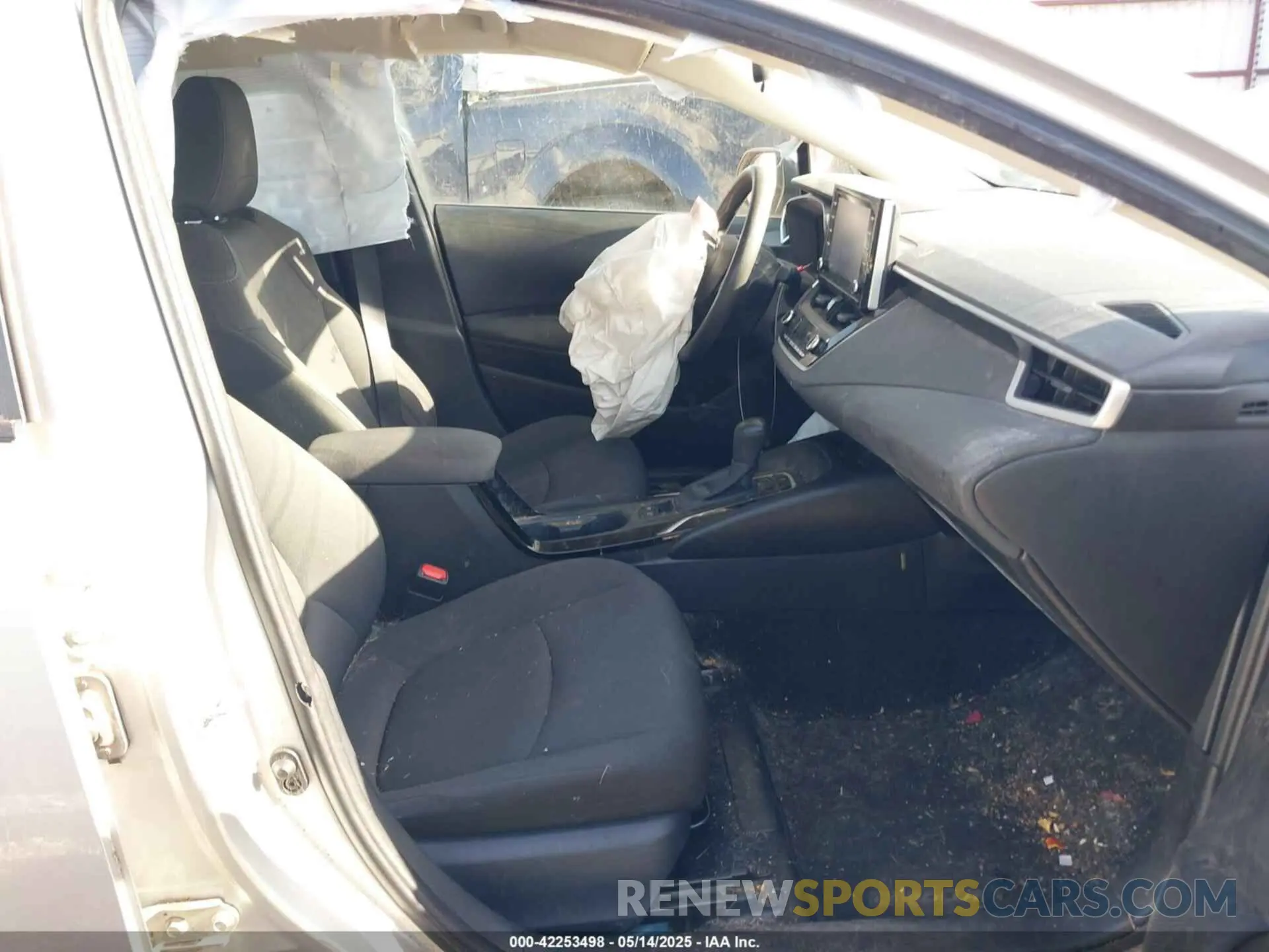 5 Photograph of a damaged car JTDEPMAE4MJ142001 TOYOTA COROLLA 2021