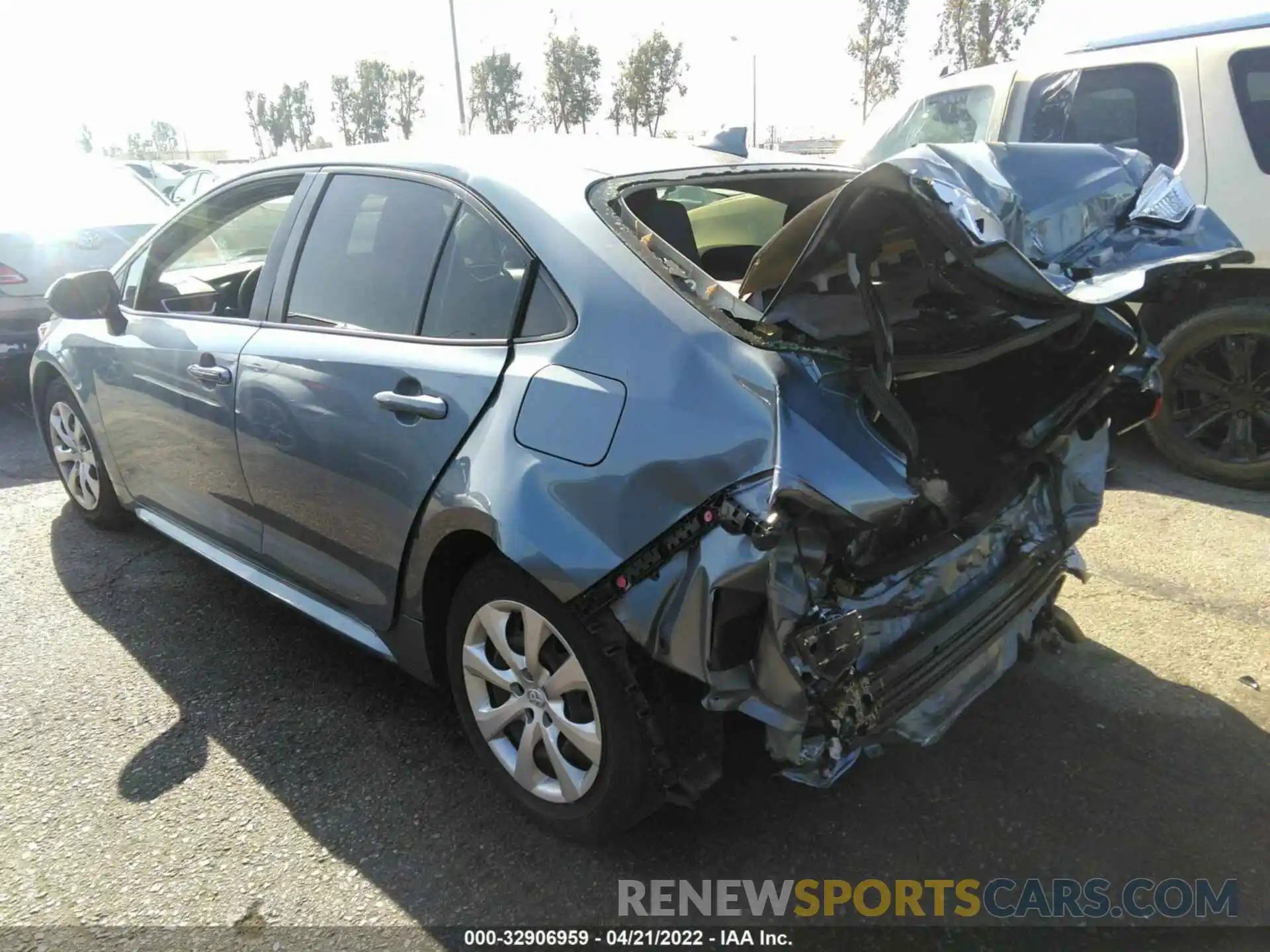 3 Photograph of a damaged car JTDEPMAE4MJ145108 TOYOTA COROLLA 2021