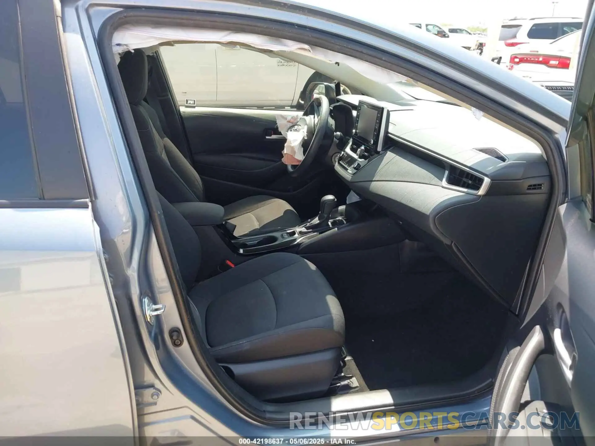 5 Photograph of a damaged car JTDEPMAE4MJ162622 TOYOTA COROLLA 2021