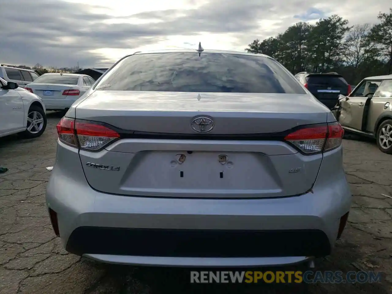 6 Photograph of a damaged car JTDEPMAE5MJ137471 TOYOTA COROLLA 2021