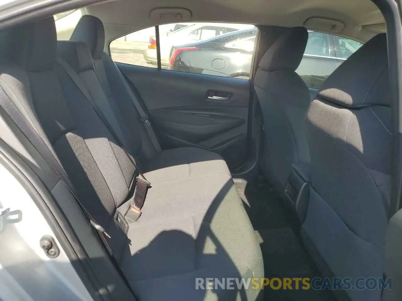10 Photograph of a damaged car JTDEPMAE5MJ153198 TOYOTA COROLLA 2021