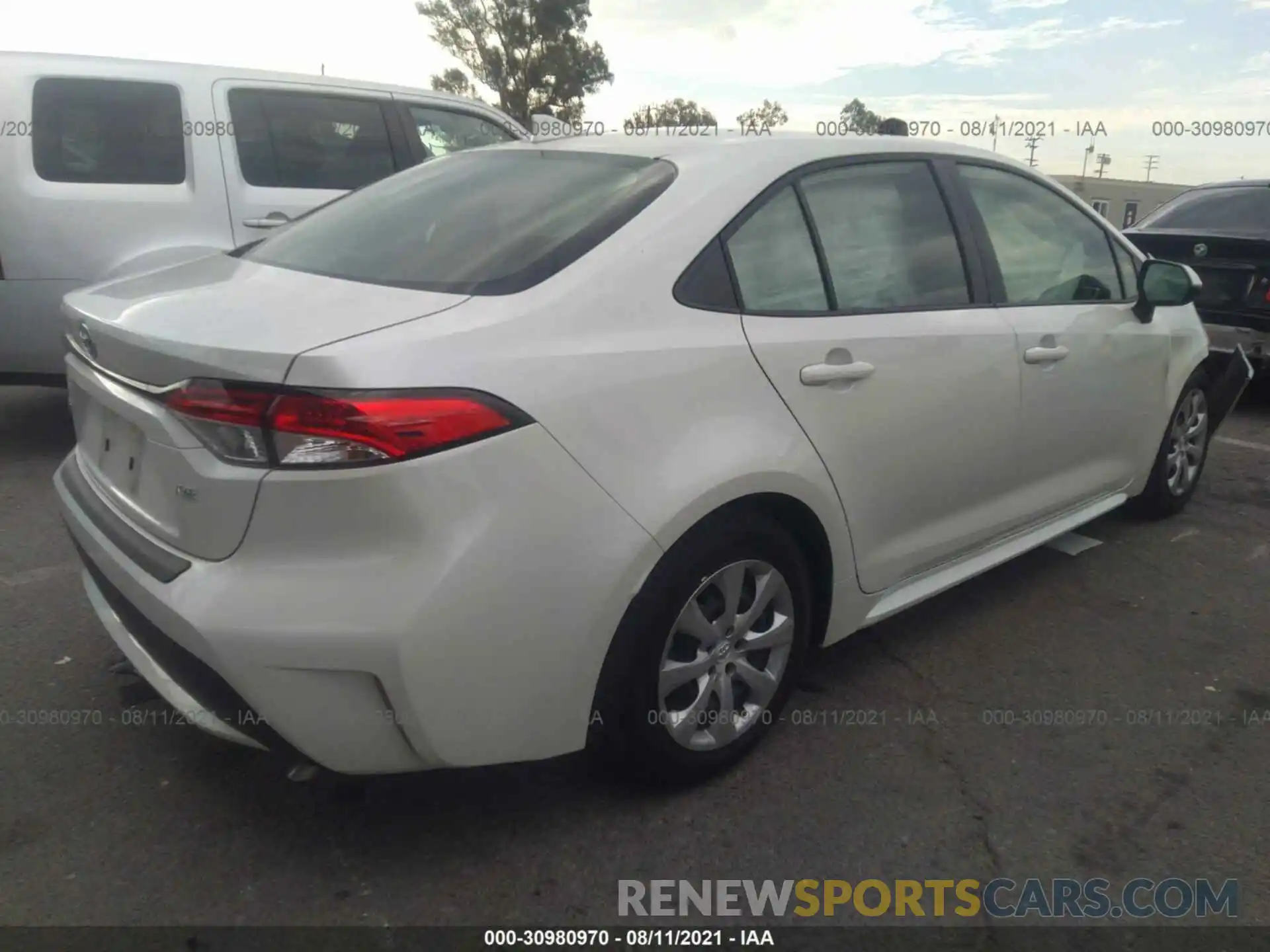 4 Photograph of a damaged car JTDEPMAE5MJ168039 TOYOTA COROLLA 2021