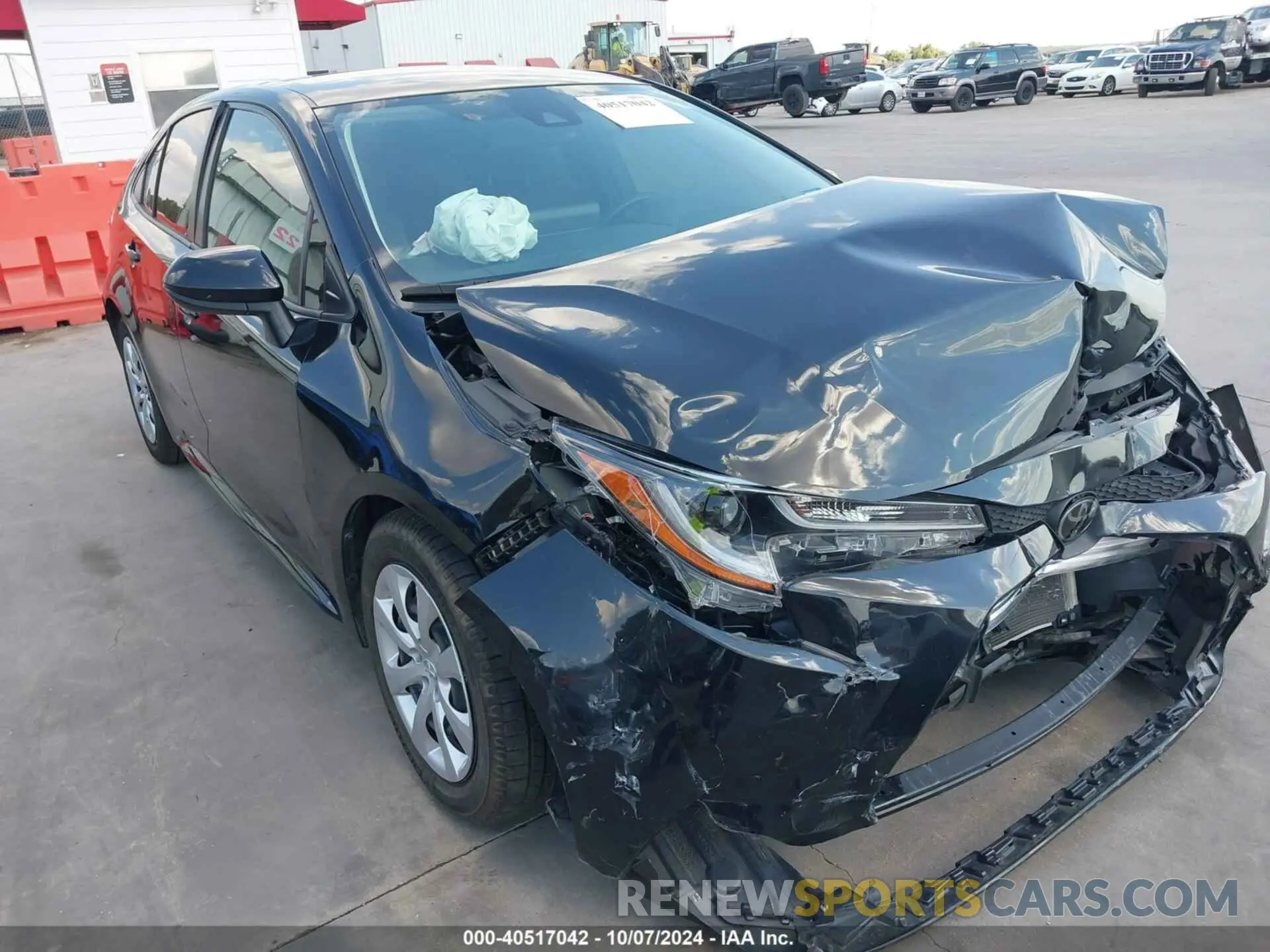 17 Photograph of a damaged car JTDEPMAE5MJ168168 TOYOTA COROLLA 2021