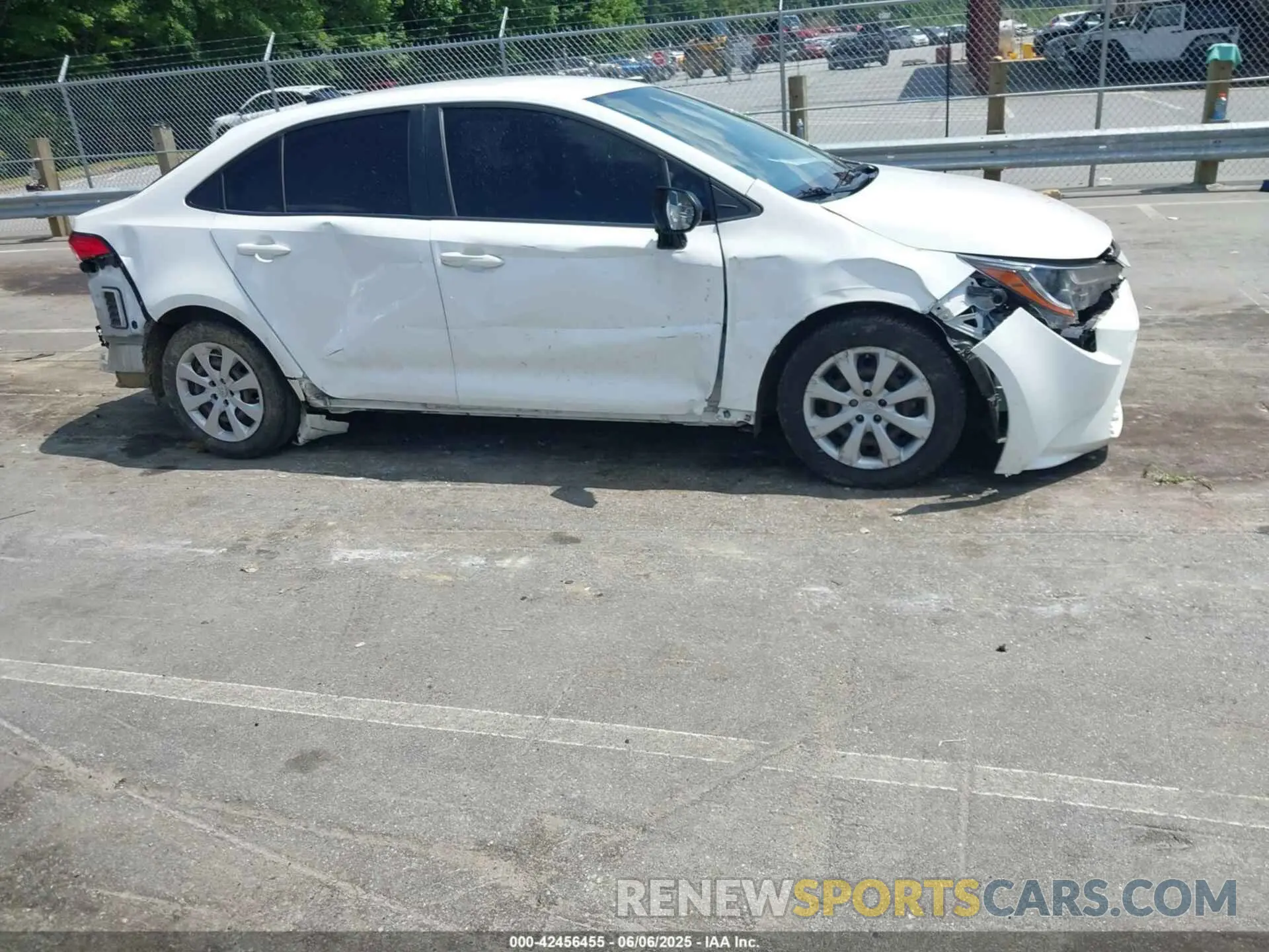 13 Photograph of a damaged car JTDEPMAE5MJ175962 TOYOTA COROLLA 2021