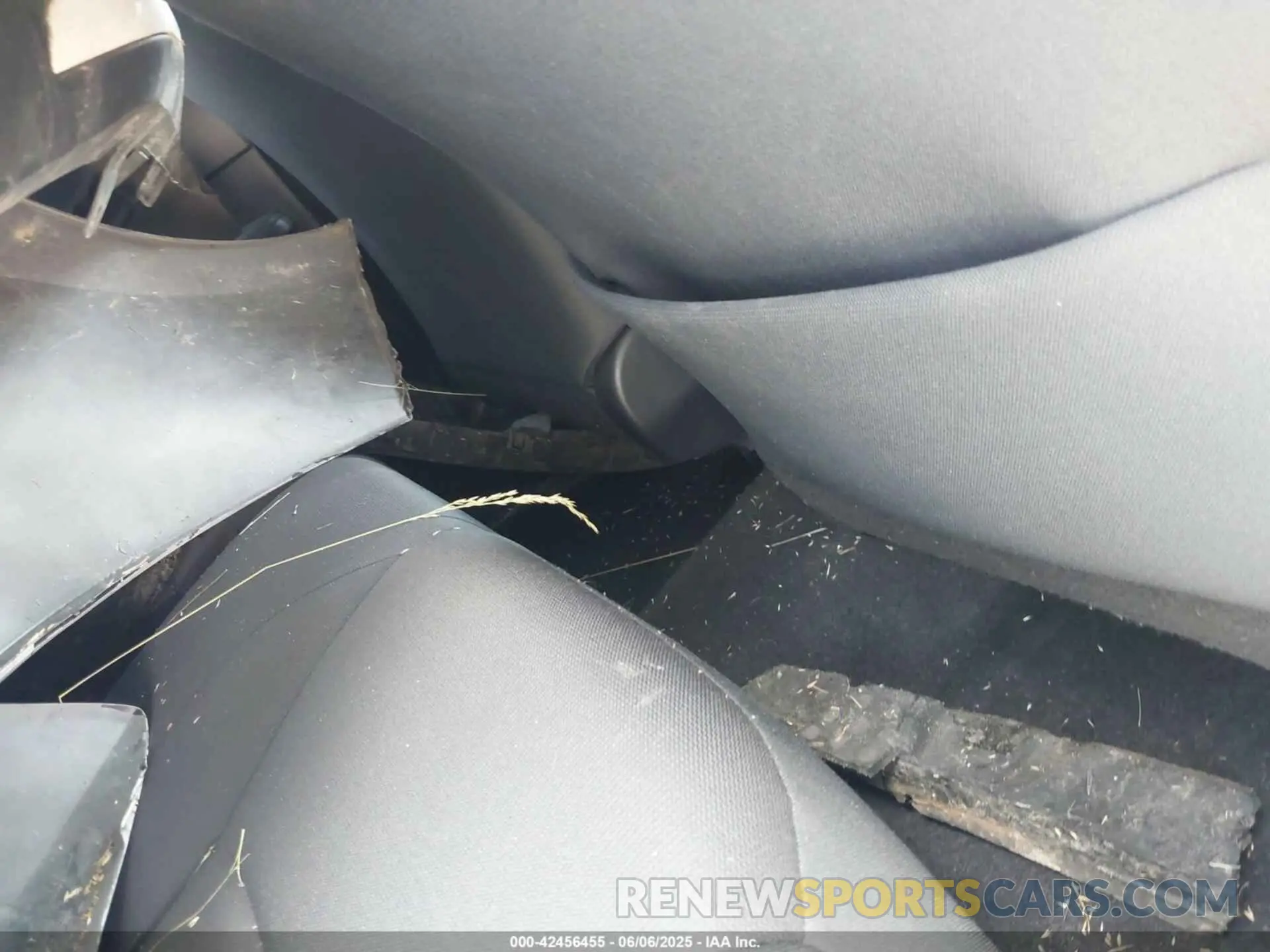 8 Photograph of a damaged car JTDEPMAE5MJ175962 TOYOTA COROLLA 2021