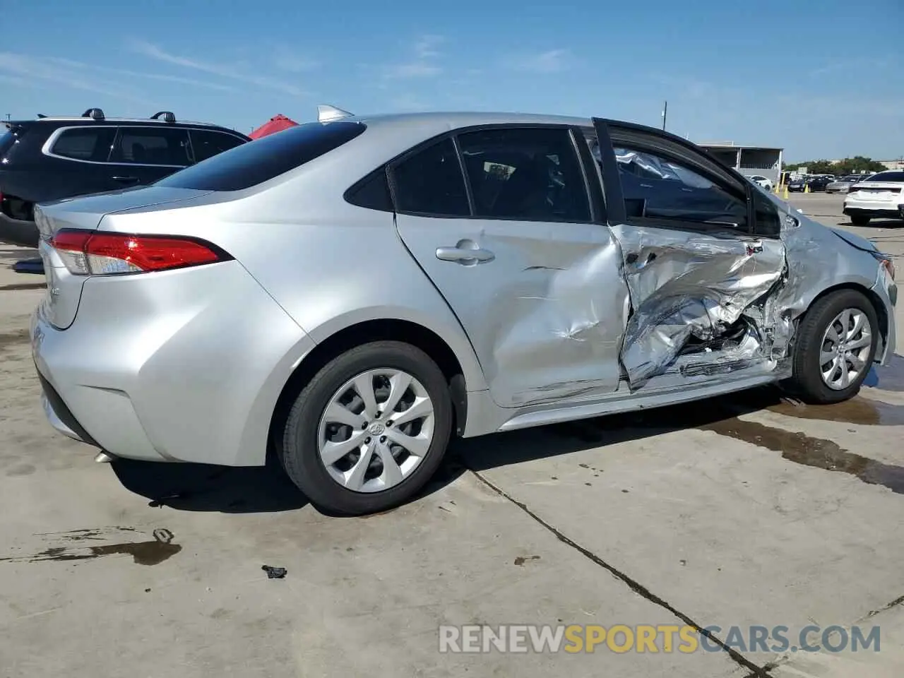 3 Photograph of a damaged car JTDEPMAE5MJ189926 TOYOTA COROLLA 2021