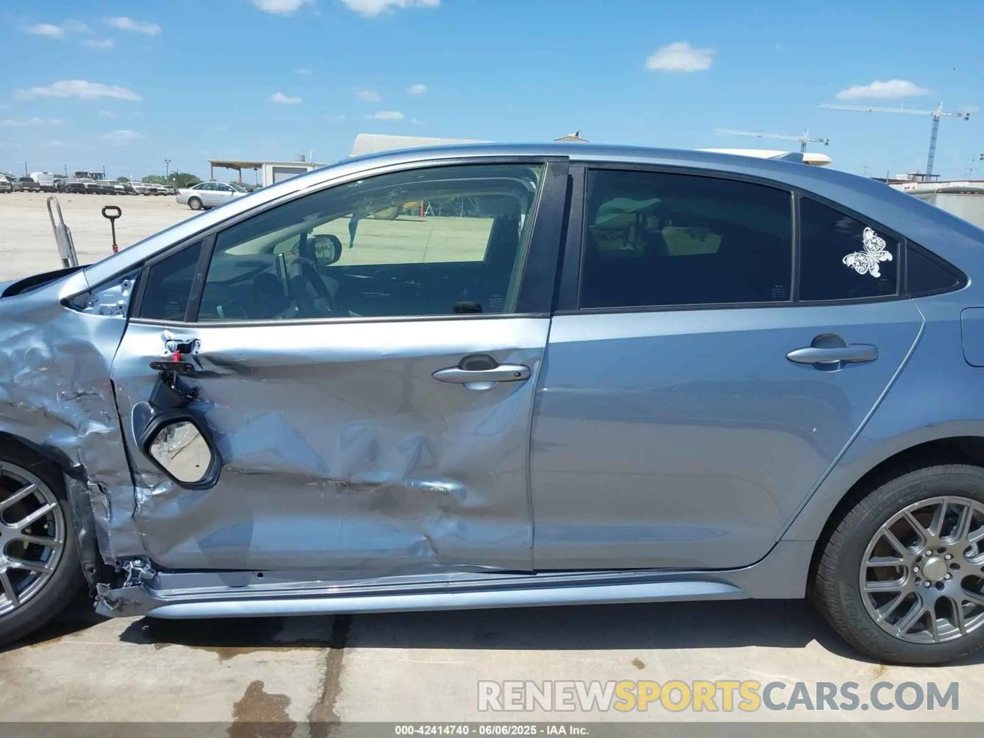 14 Photograph of a damaged car JTDEPMAE6MJ124132 TOYOTA COROLLA 2021