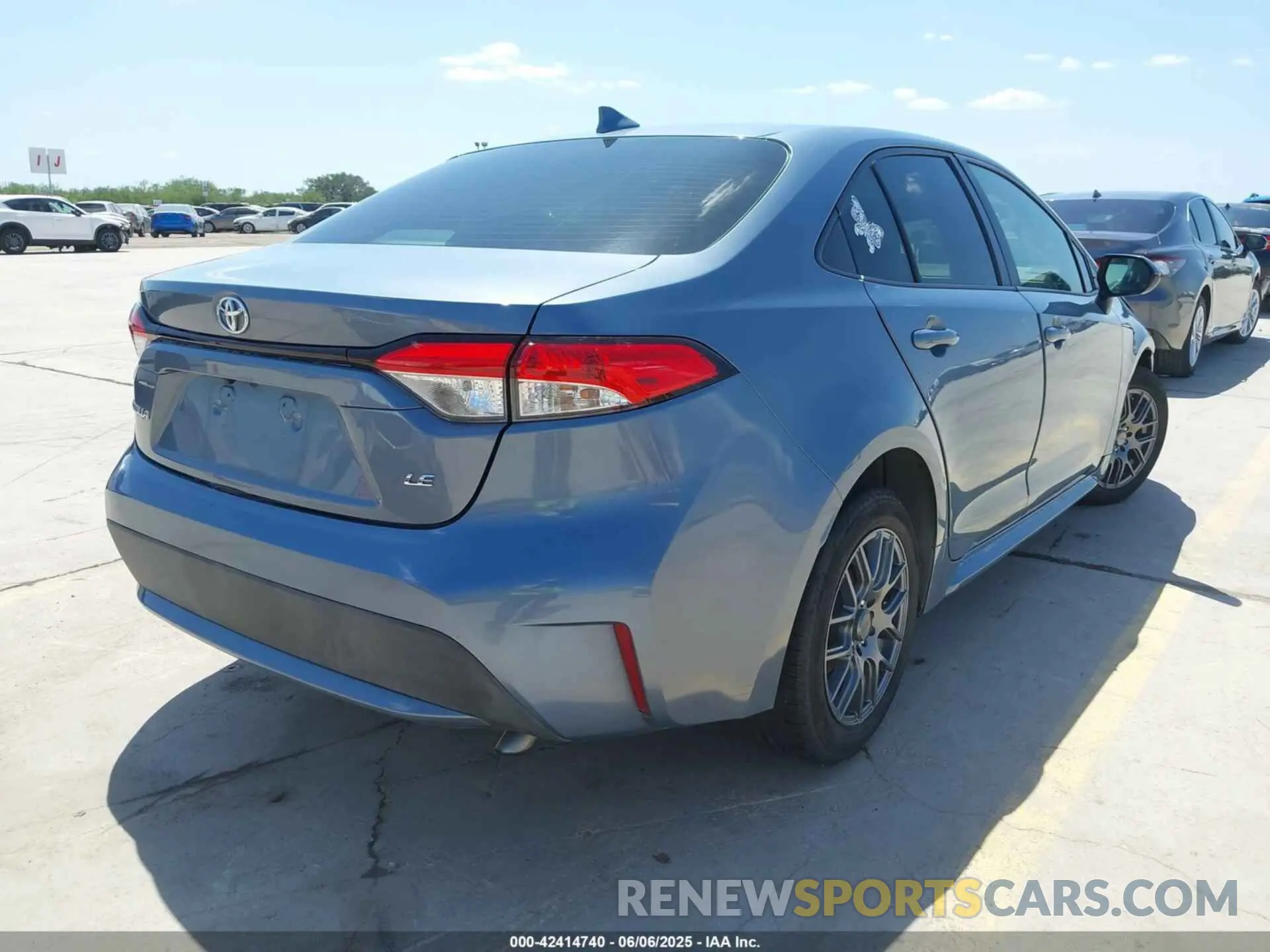 4 Photograph of a damaged car JTDEPMAE6MJ124132 TOYOTA COROLLA 2021