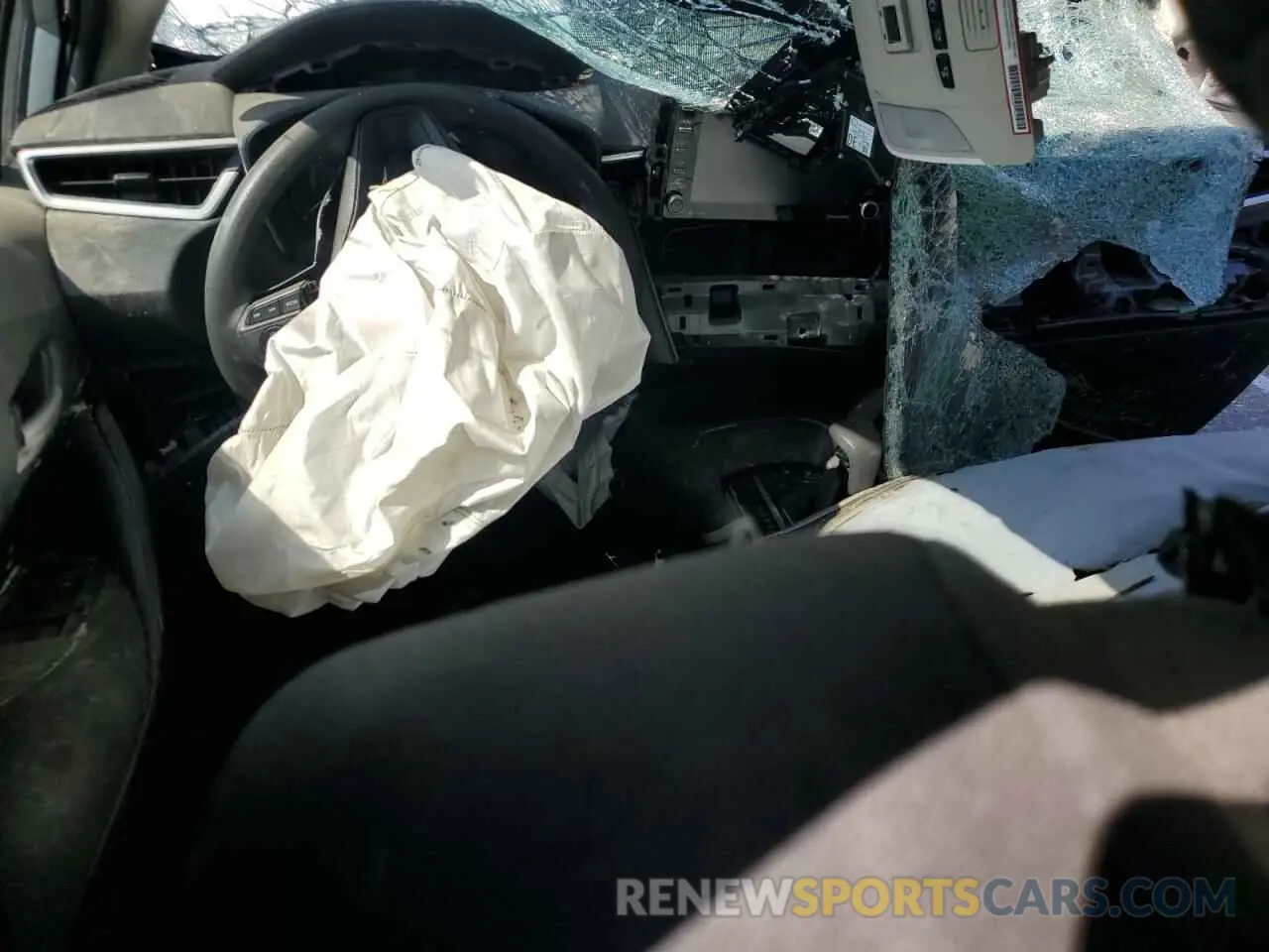 8 Photograph of a damaged car JTDEPMAE6MJ130691 TOYOTA COROLLA 2021