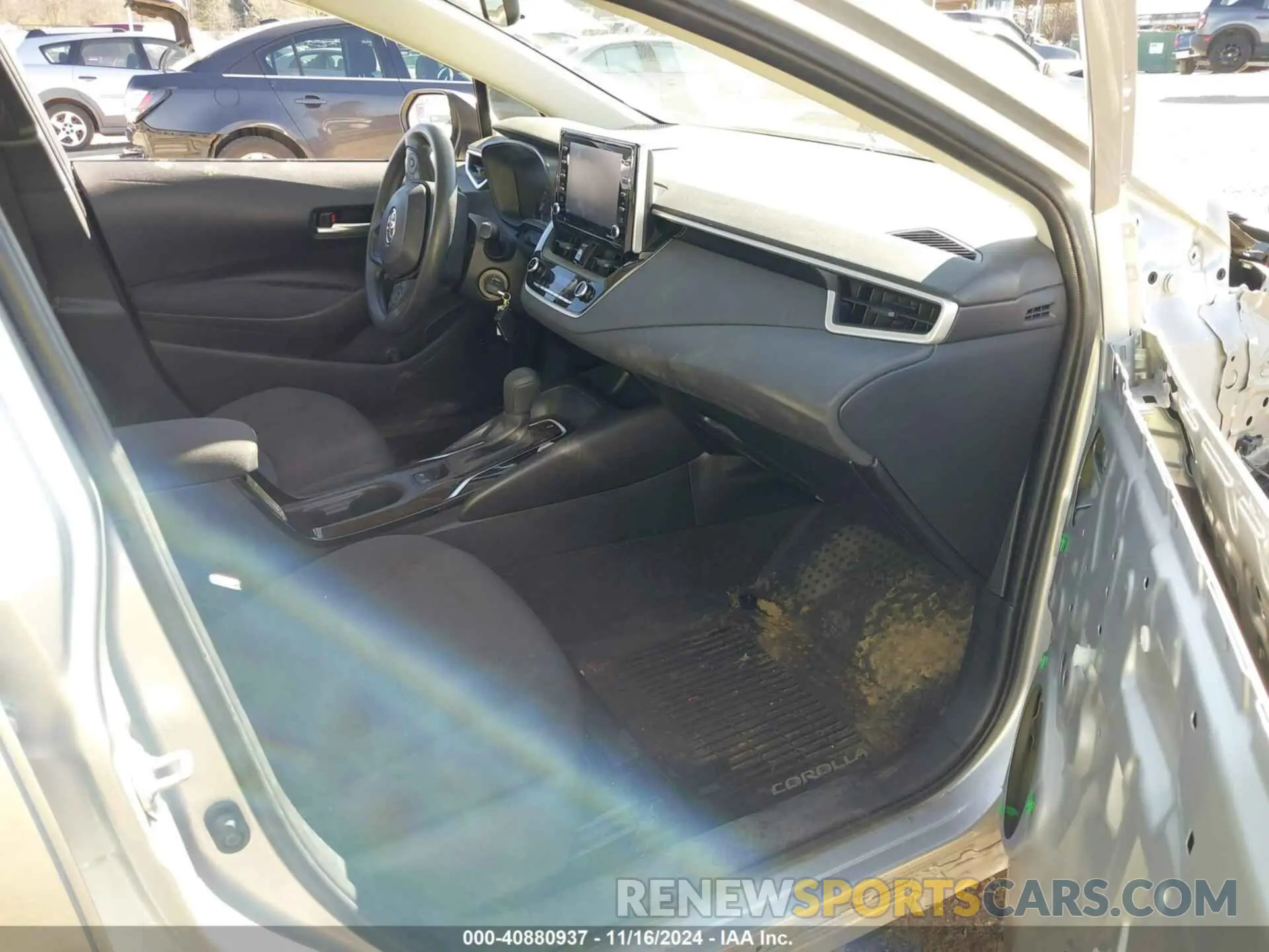 5 Photograph of a damaged car JTDEPMAE6MJ131338 TOYOTA COROLLA 2021
