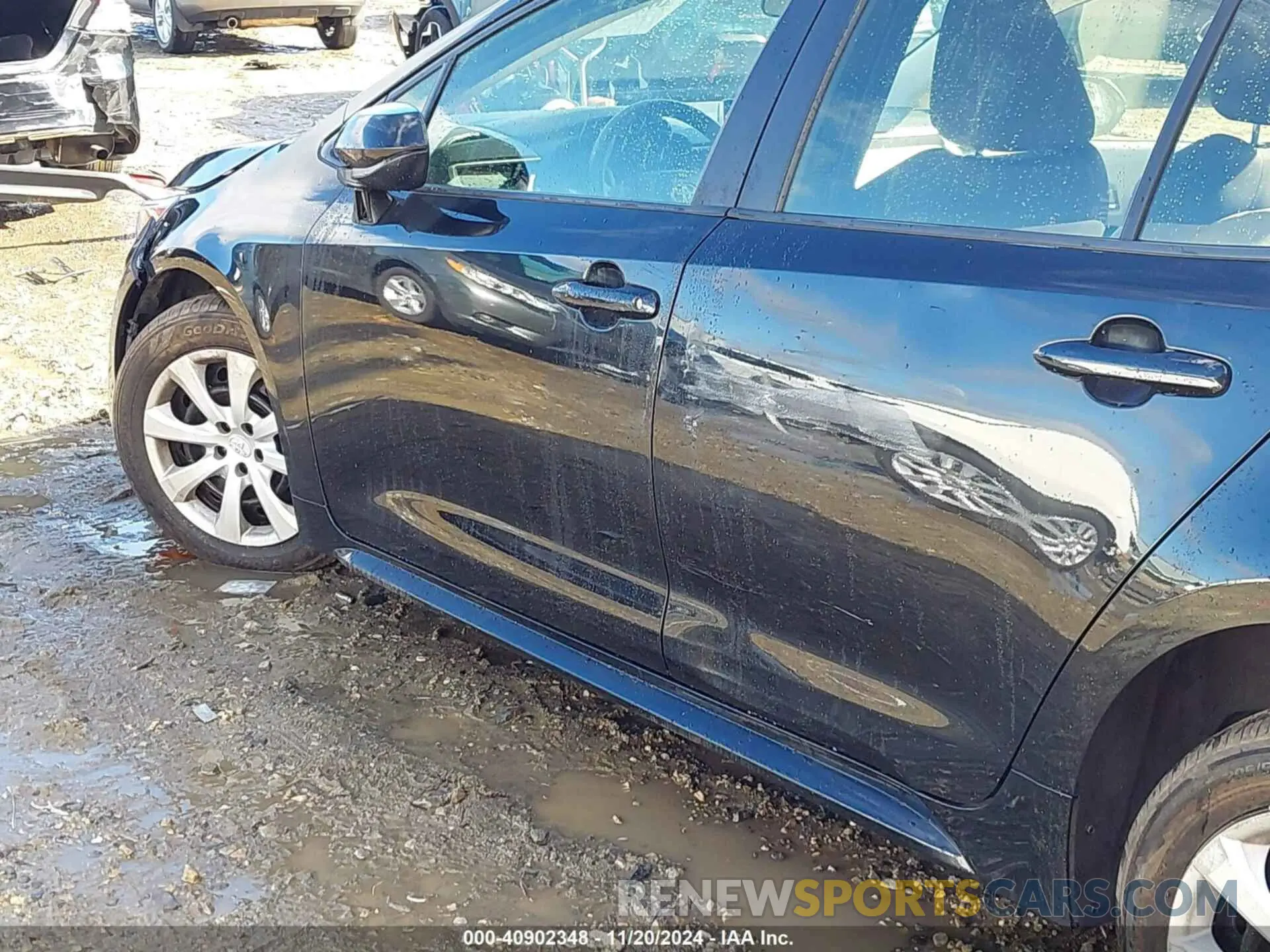 18 Photograph of a damaged car JTDEPMAE6MJ137169 TOYOTA COROLLA 2021