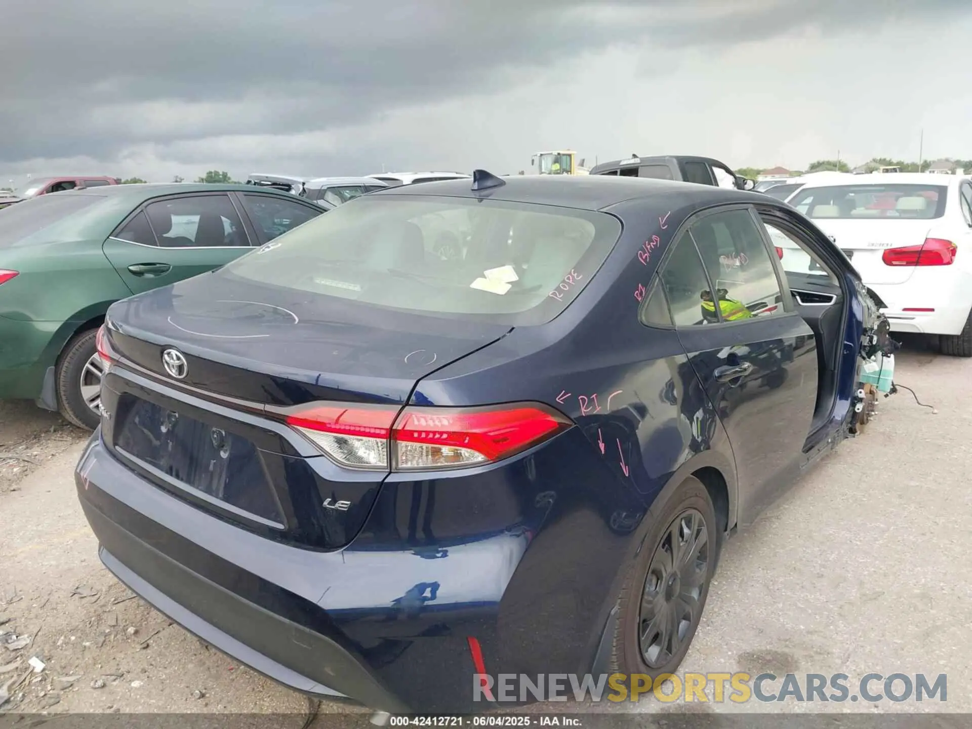 4 Photograph of a damaged car JTDEPMAE6MJ157230 TOYOTA COROLLA 2021