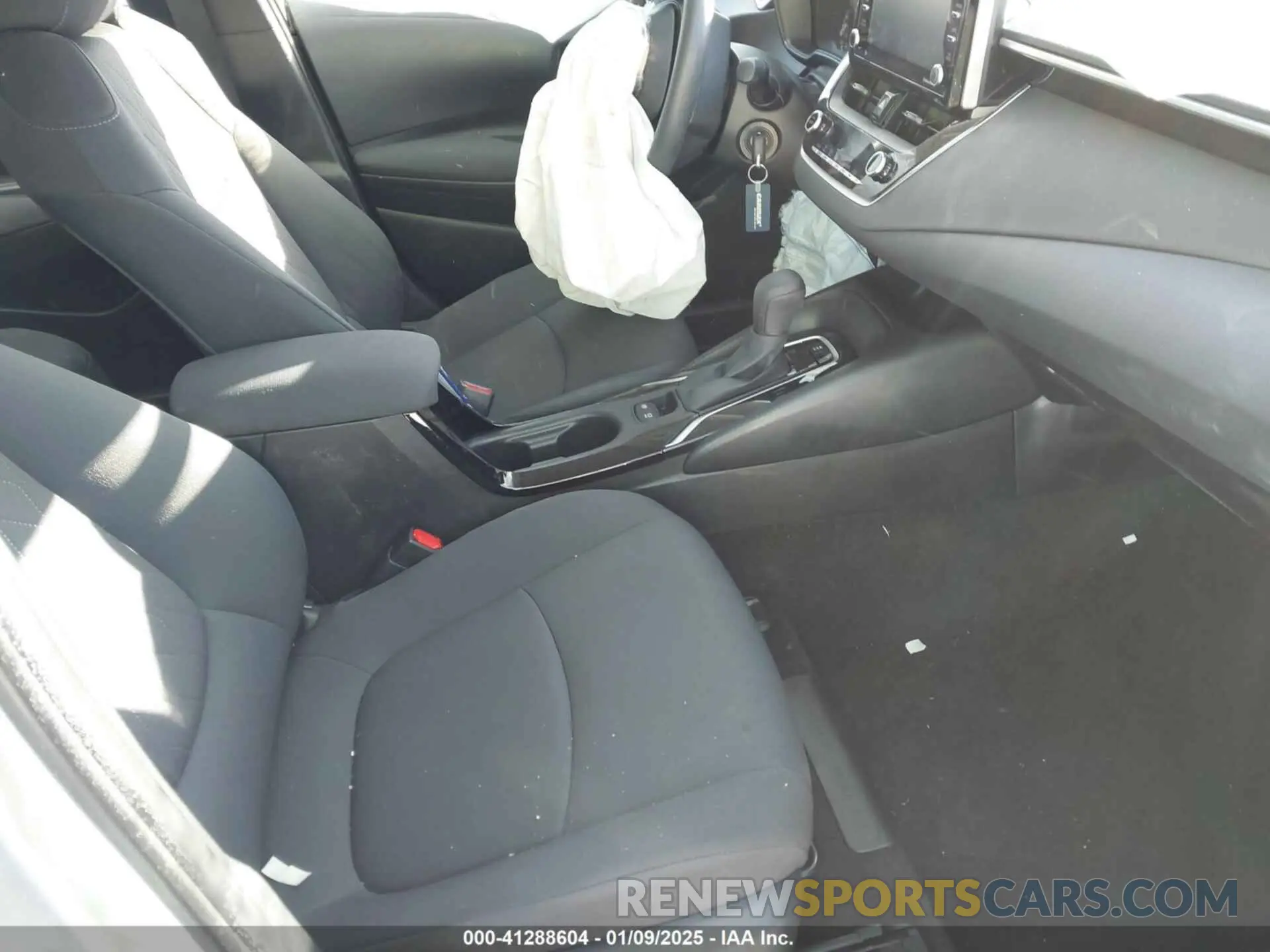 5 Photograph of a damaged car JTDEPMAE6MJ159186 TOYOTA COROLLA 2021