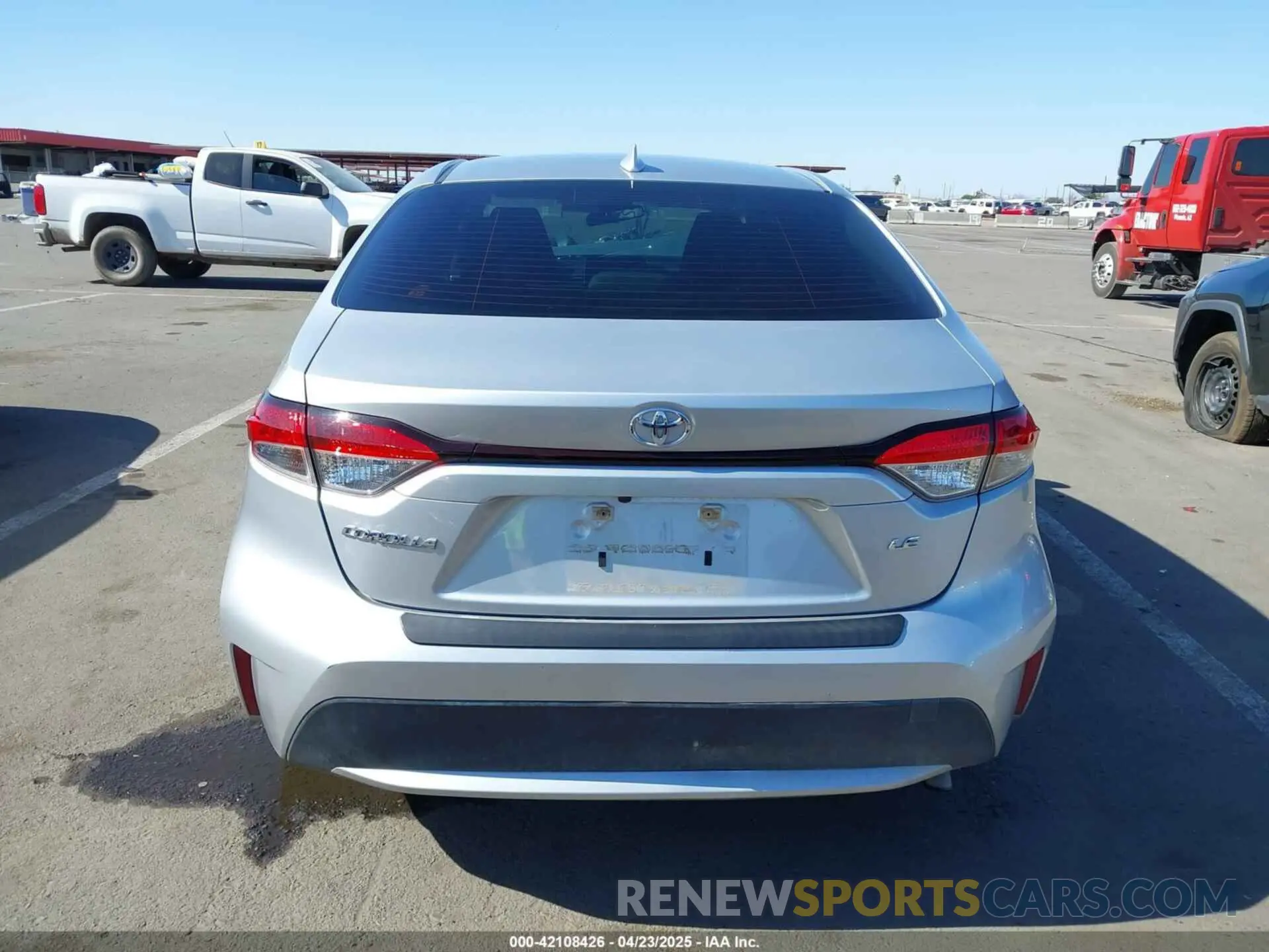 16 Photograph of a damaged car JTDEPMAE6MJ159494 TOYOTA COROLLA 2021